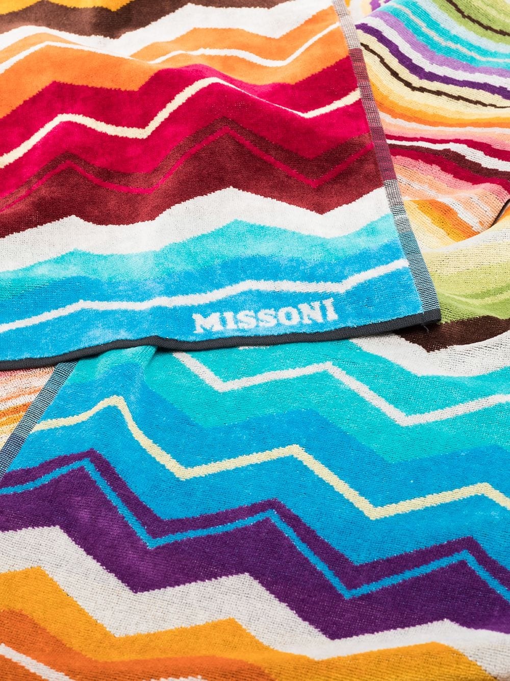 Hugo zigzag beach towel - 3