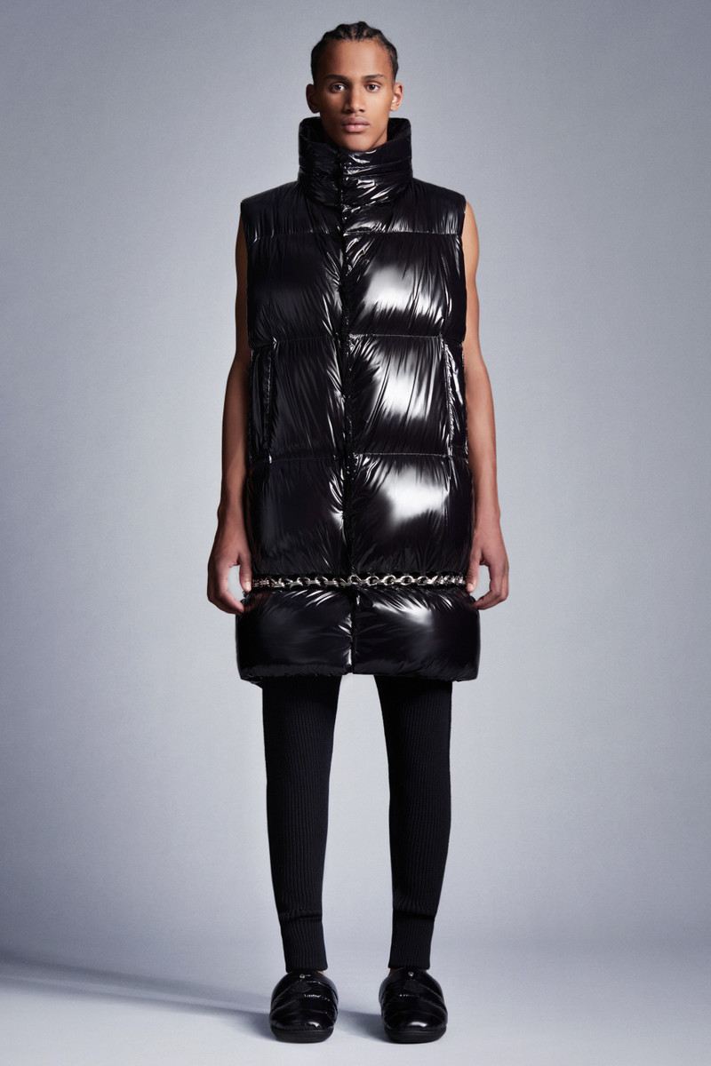 Moncler Carpus Long Vest outlook