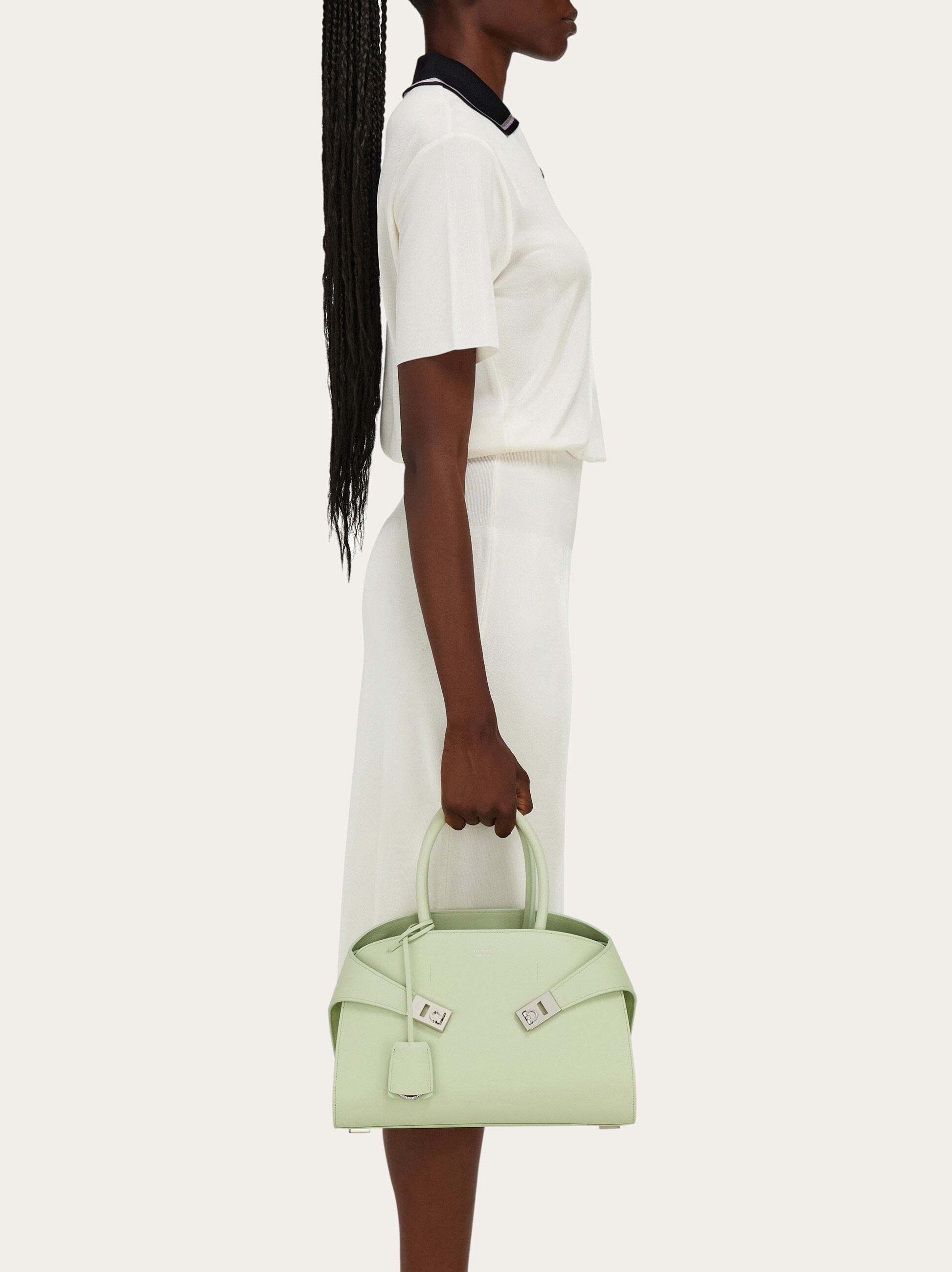Hug handbag (S) - 2