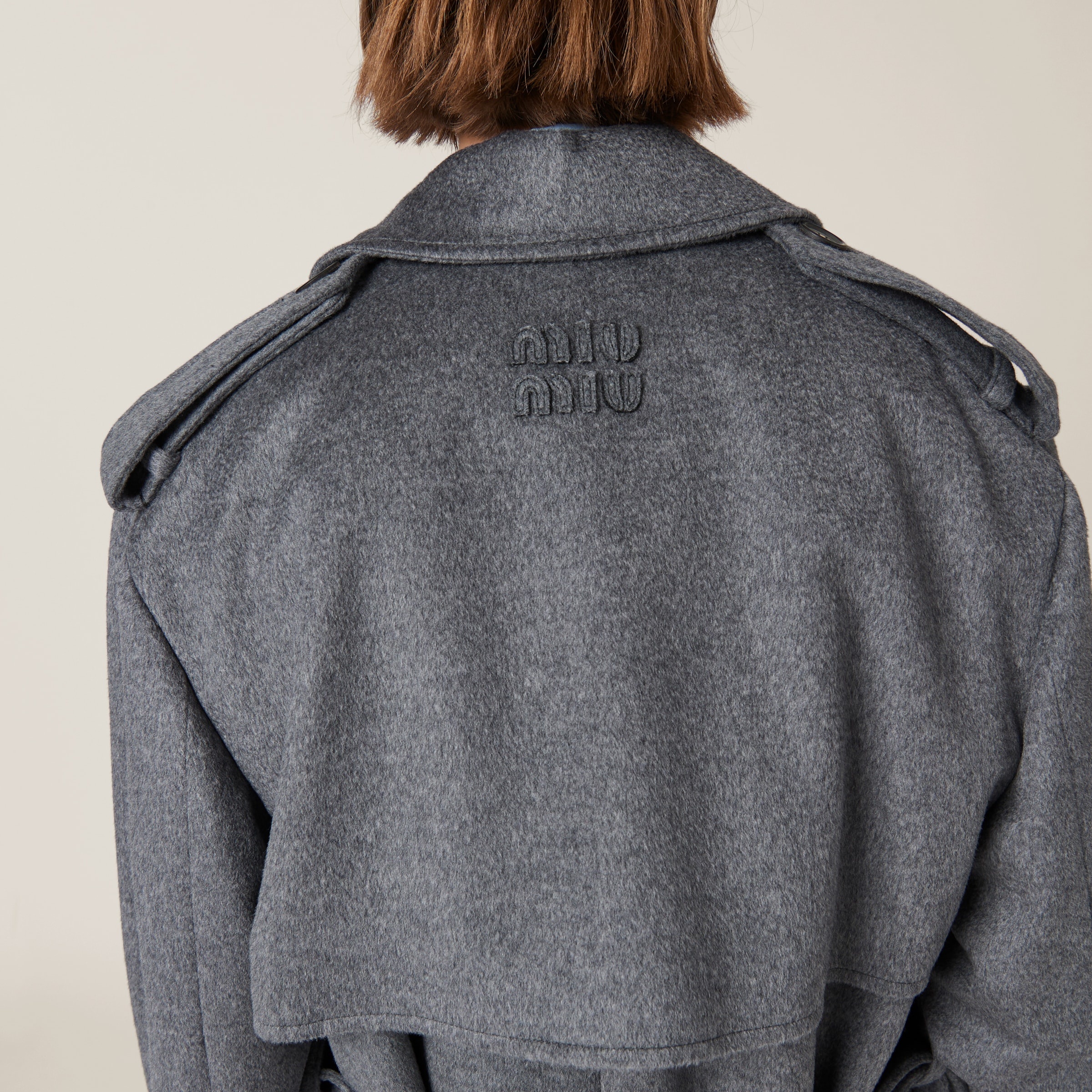 Double-breasted velour coat - 6