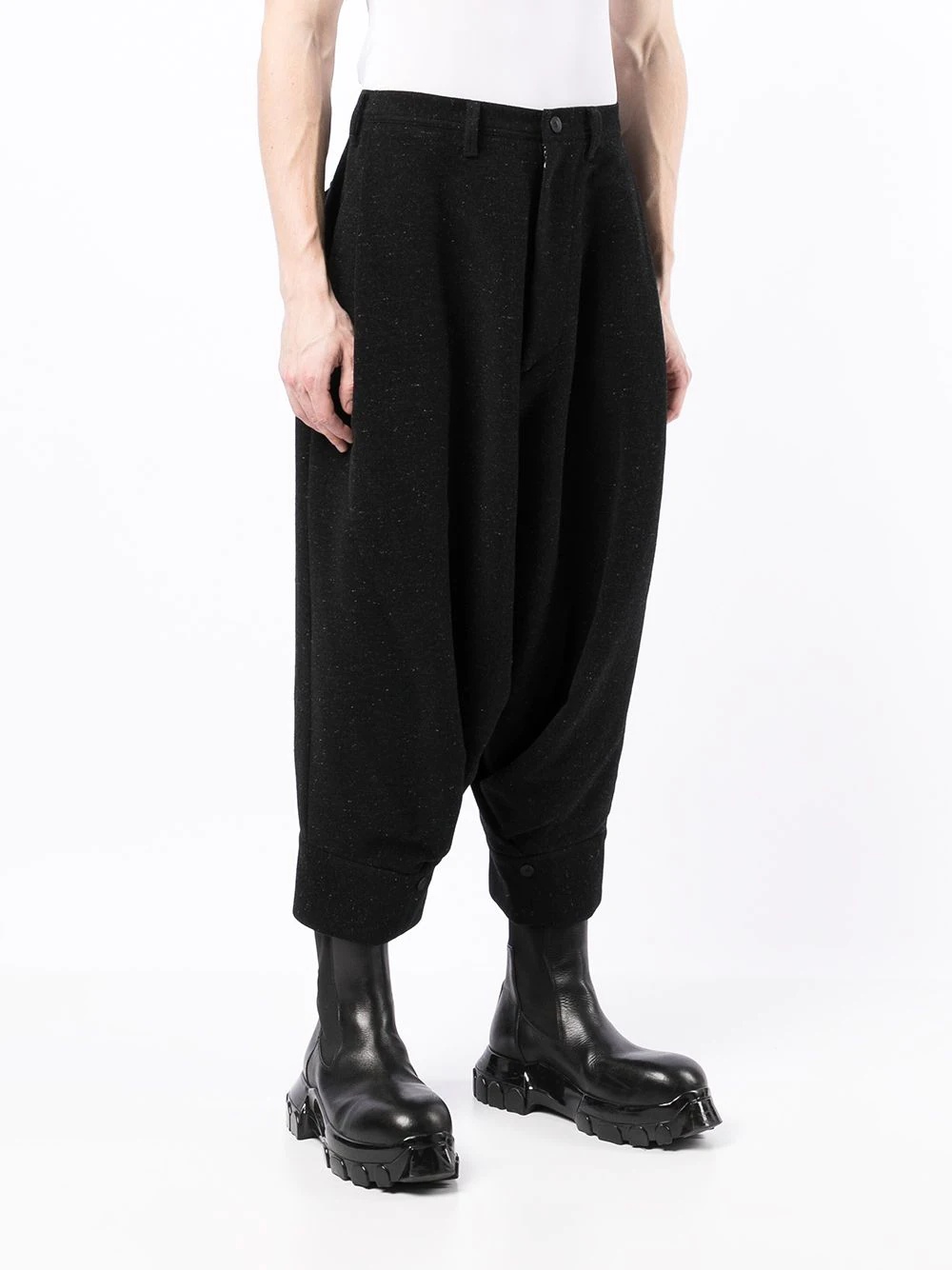 drop-crotch cropped trousers - 3