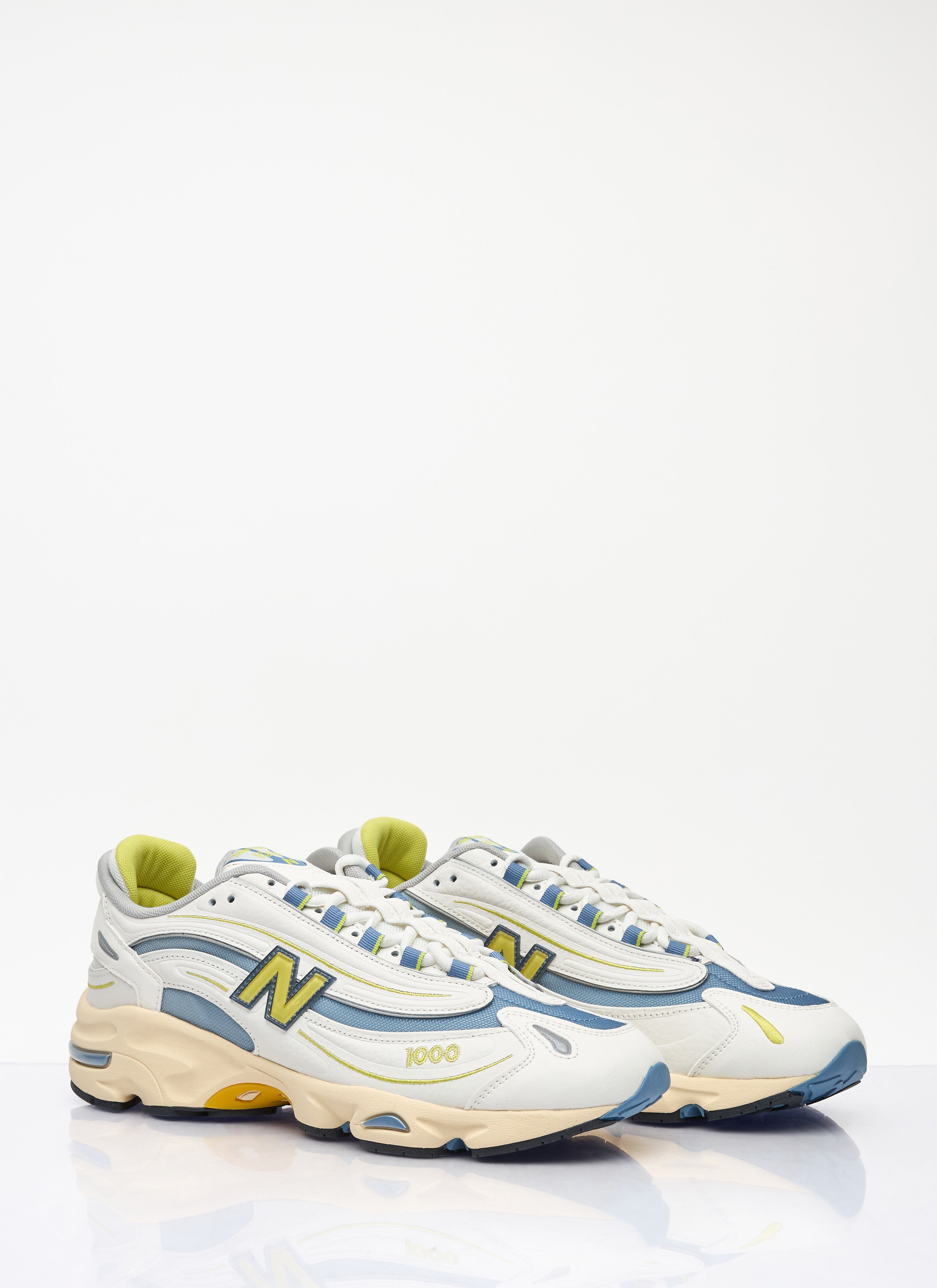 1000 Sneakers - 3