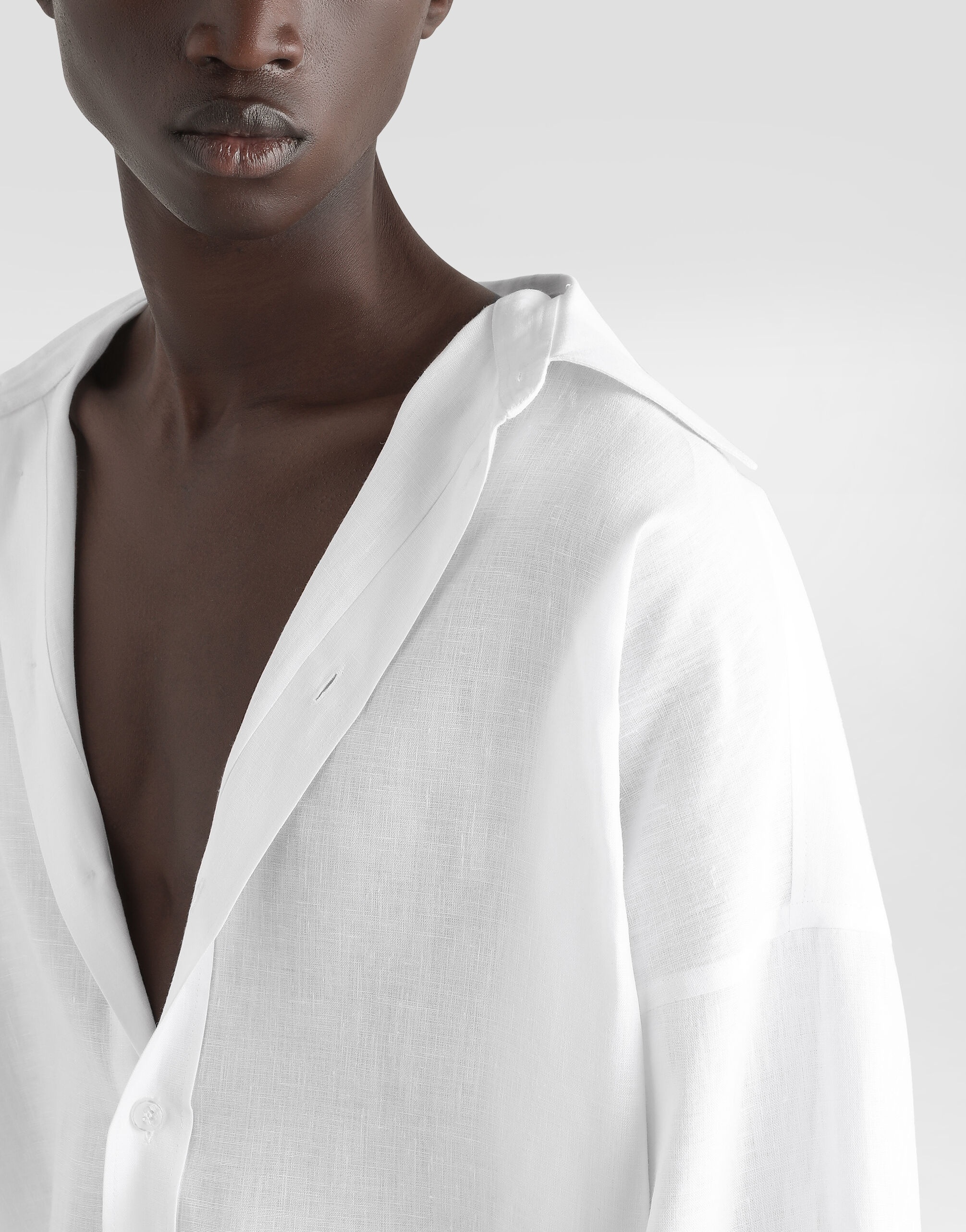 Long-sleeved linen shirt - 5