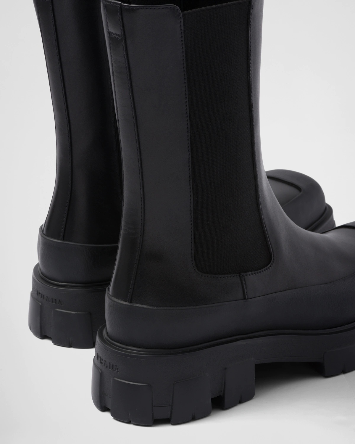 Leather Chelsea boots - 7