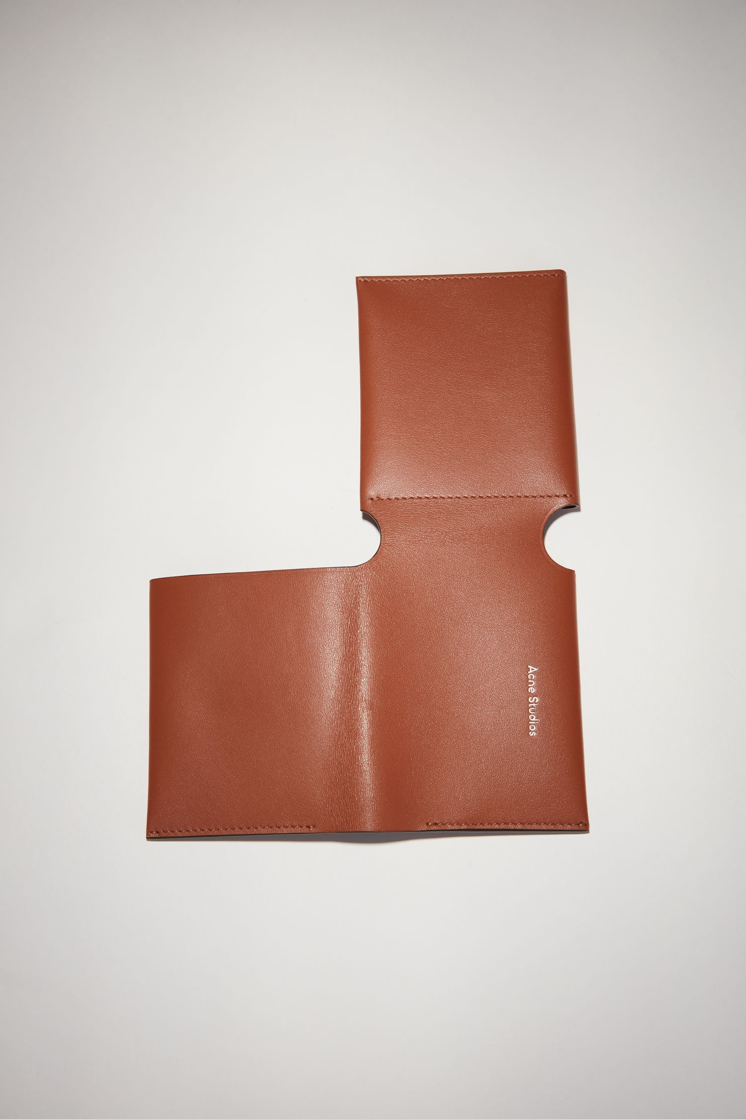 Trifold card wallet - Almond brown - 3