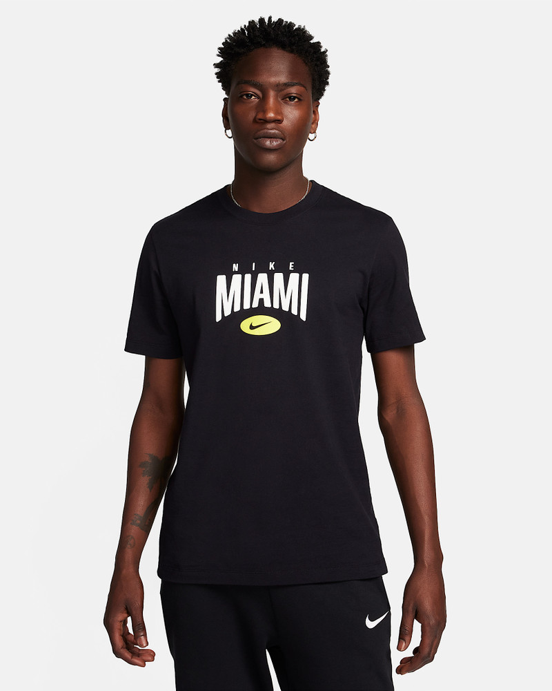 Nike Sportswear T-Shirt 1