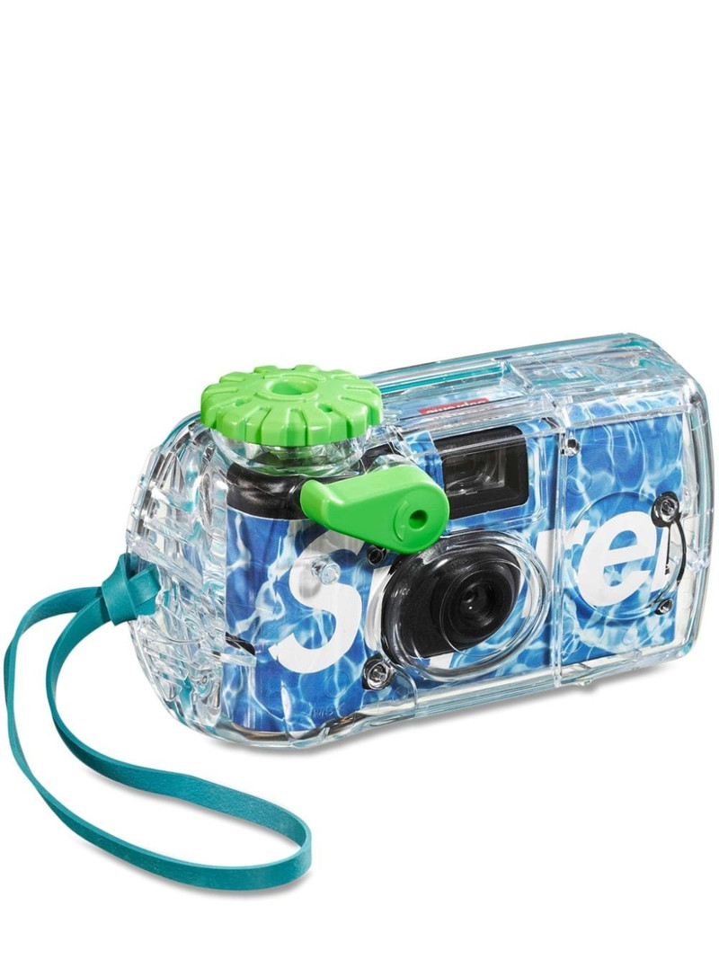 x FujiFilm waterproof camera 1