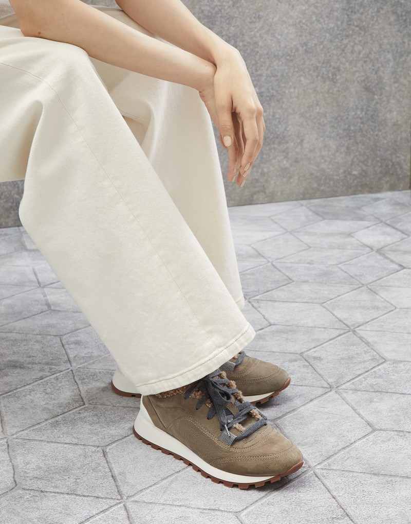 Nubuk runners with shearling lining and monili 4