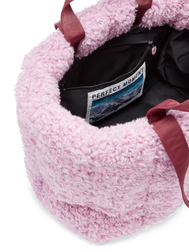 PERFECT MOMENT faux-shearling tote bag outlook