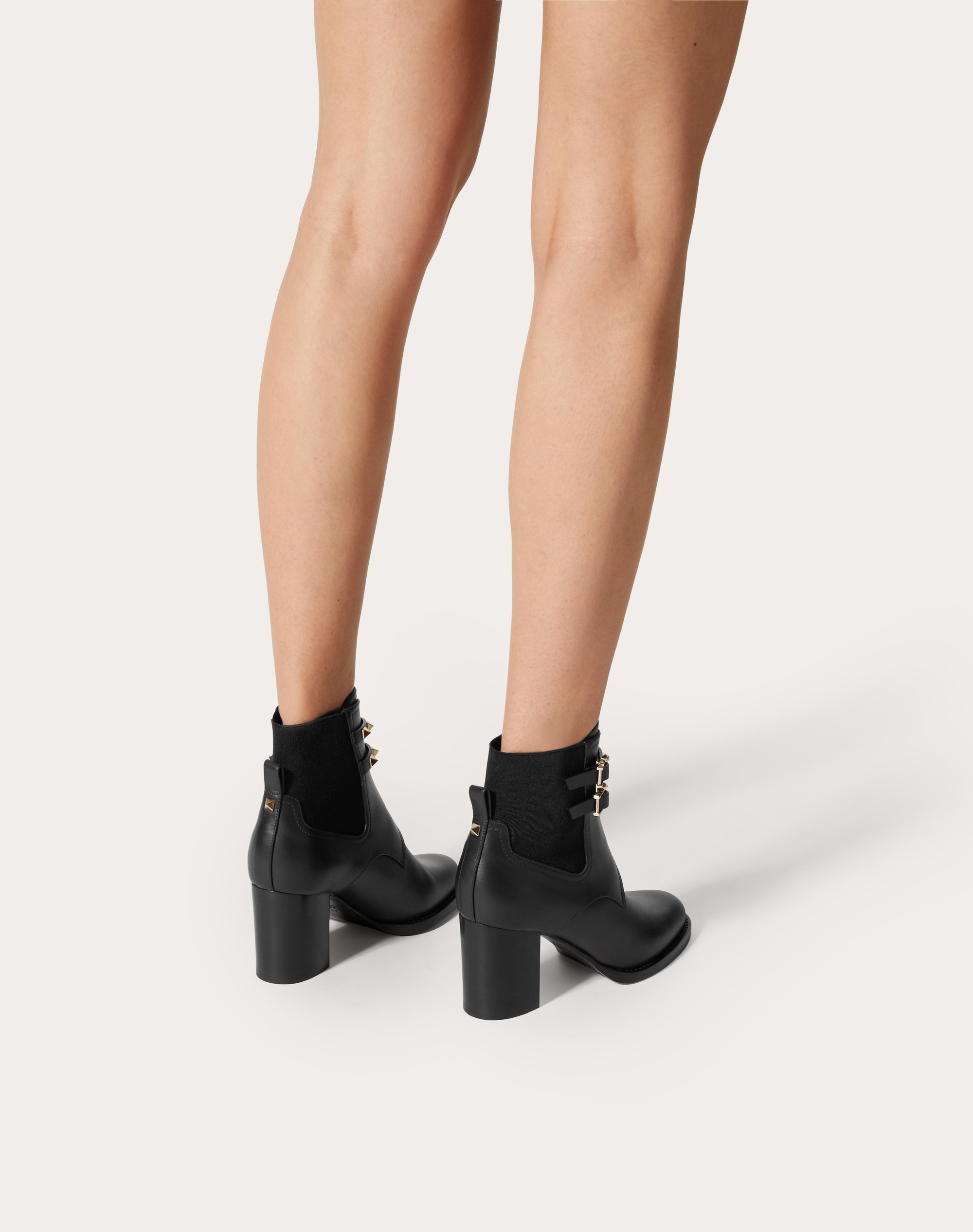 ROCKSTUD CALFSKIN ANKLE BOOT 70 MM - 6