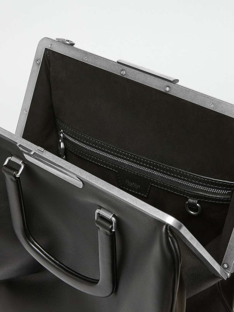 MAXMARACLASPXL Leather vertical handbag, large 5