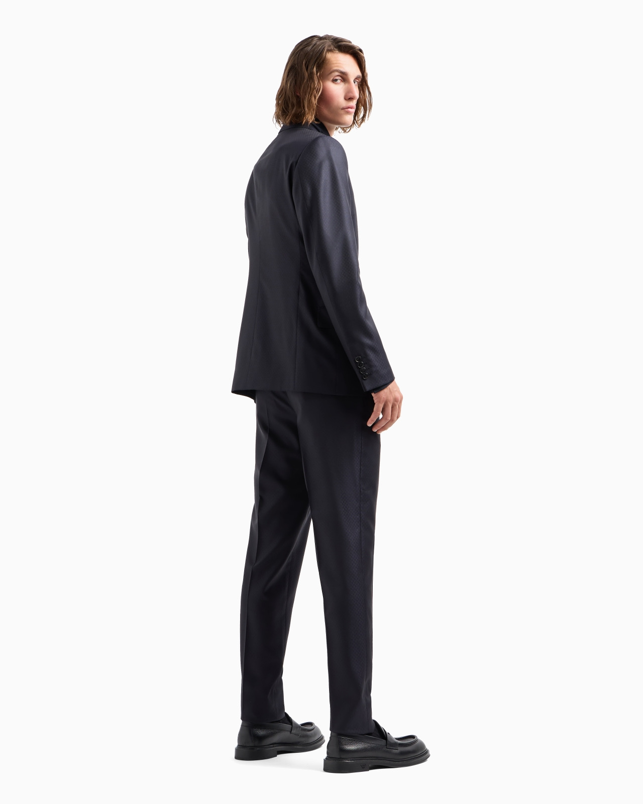 Single-breasted suit in a micro-effect jacquard wool and silk - 3