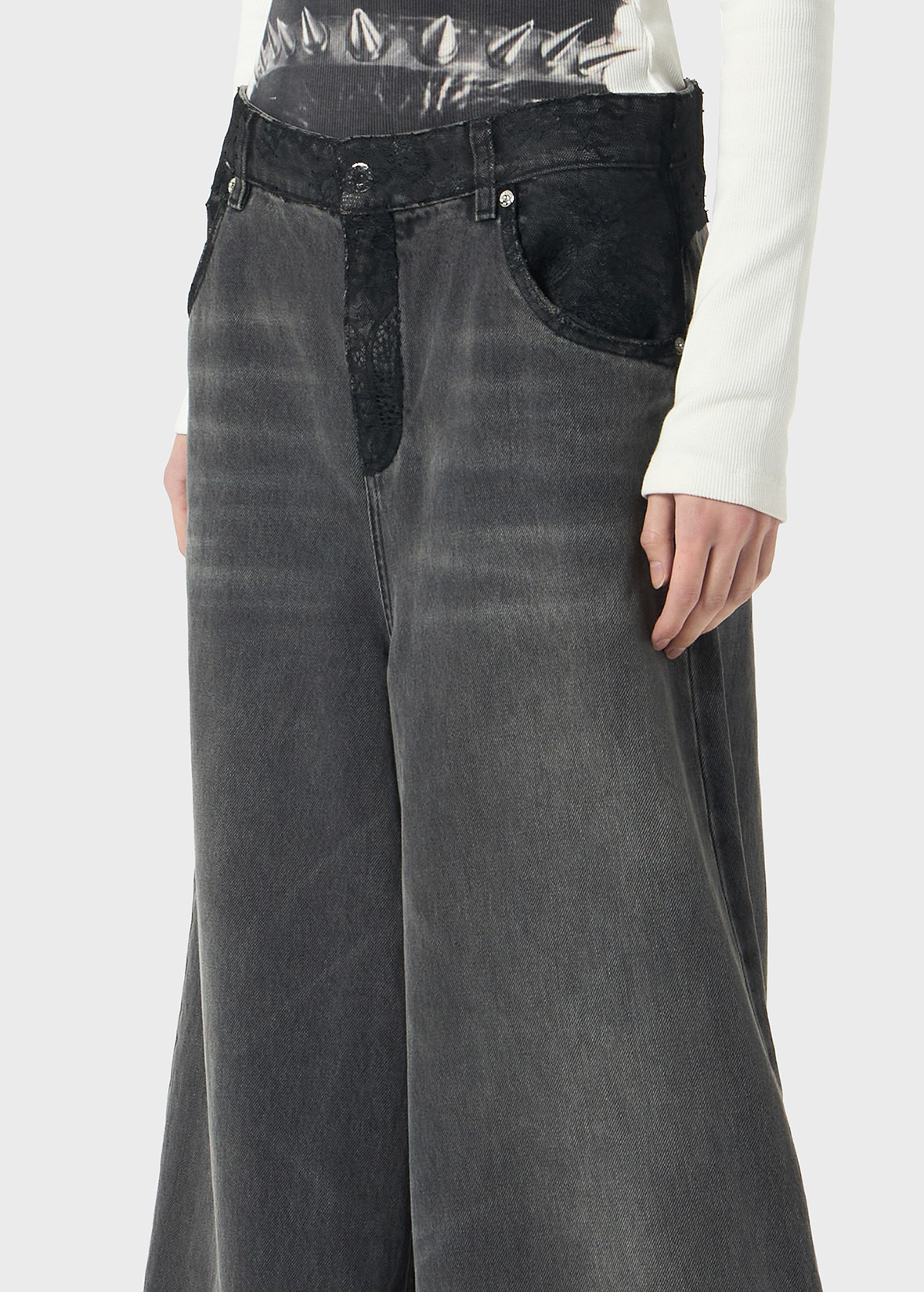 SUPERWIDE-LEG JEANS WITH LACE DETAILS - 5