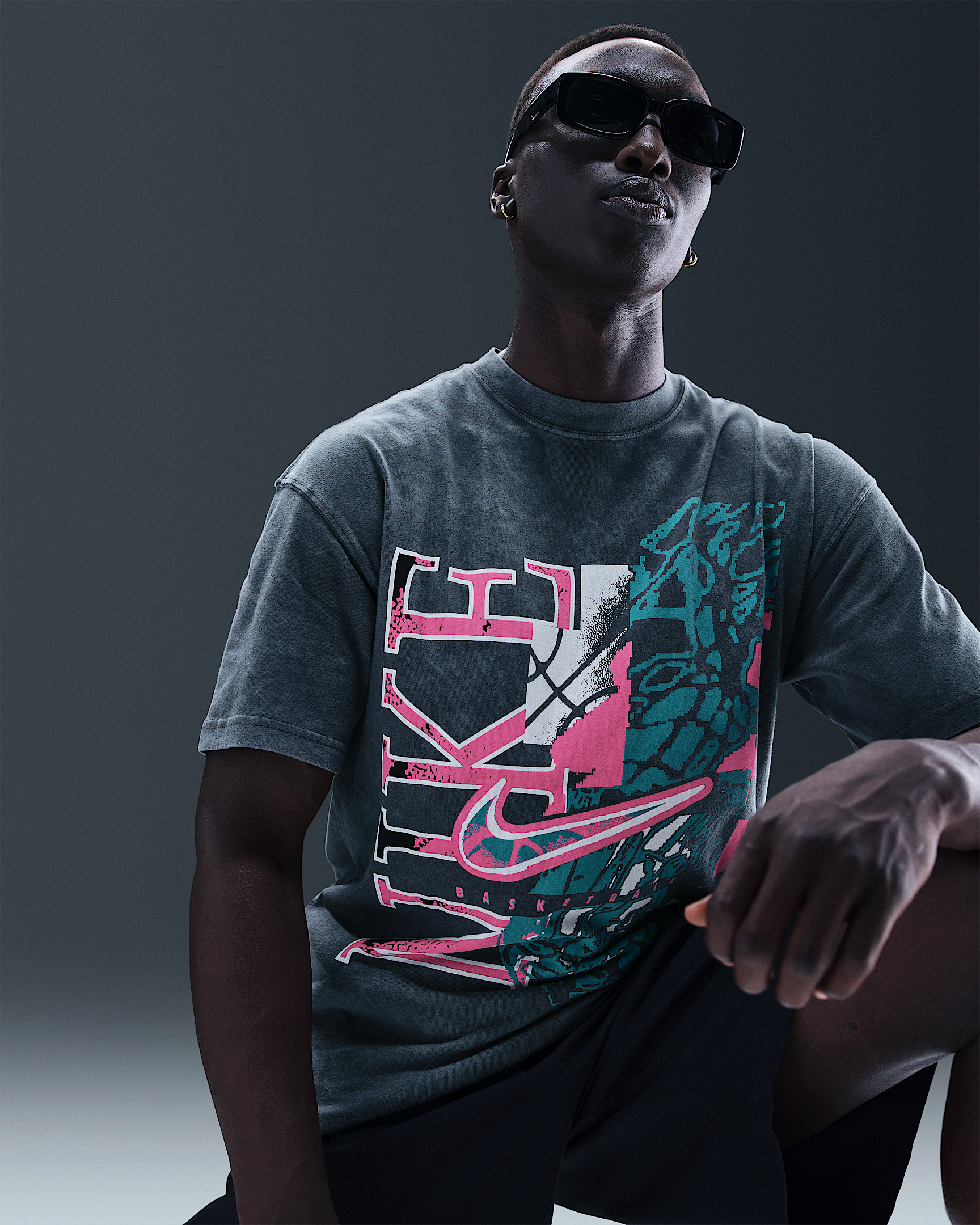 Nike Men's Basketball T-Shirt - 3
