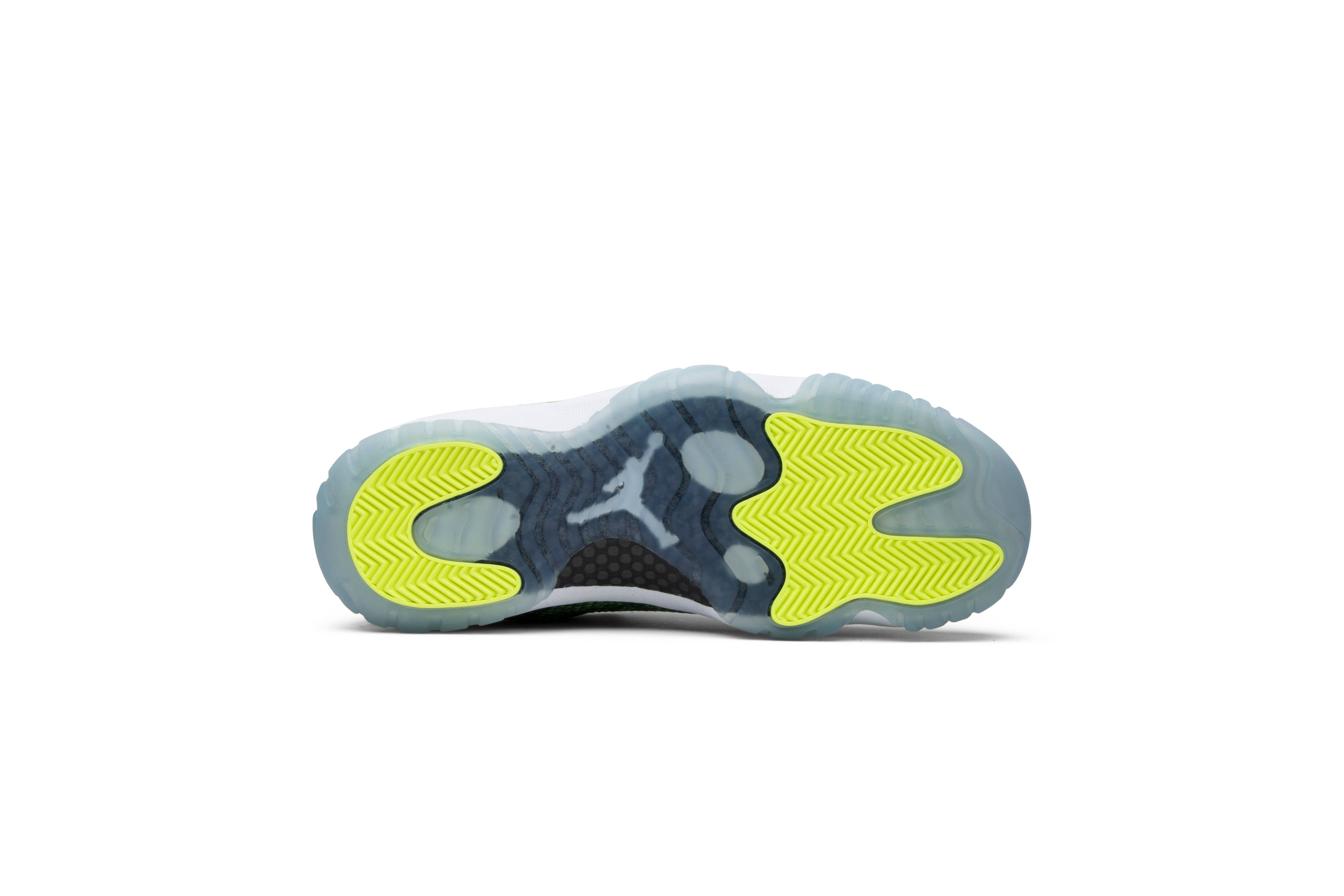 Air Jordan 11 Retro Low 'Snake' - 4