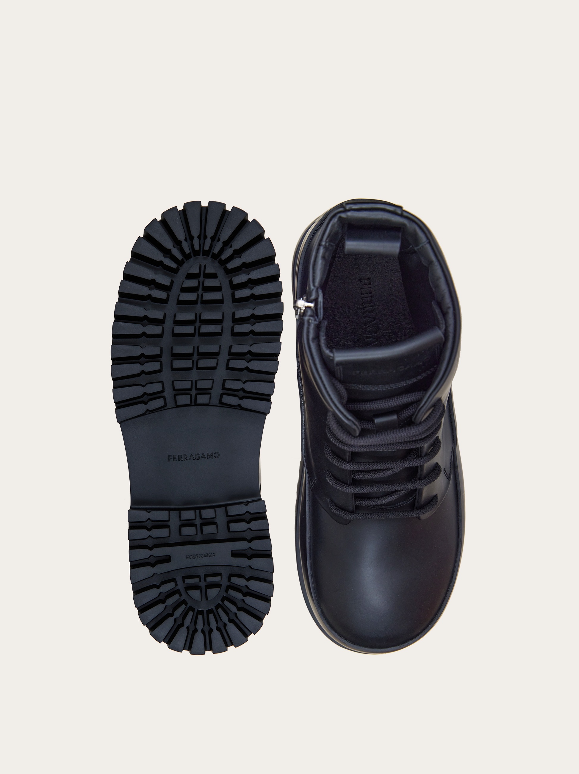 Combat boot with rounded toe - 6
