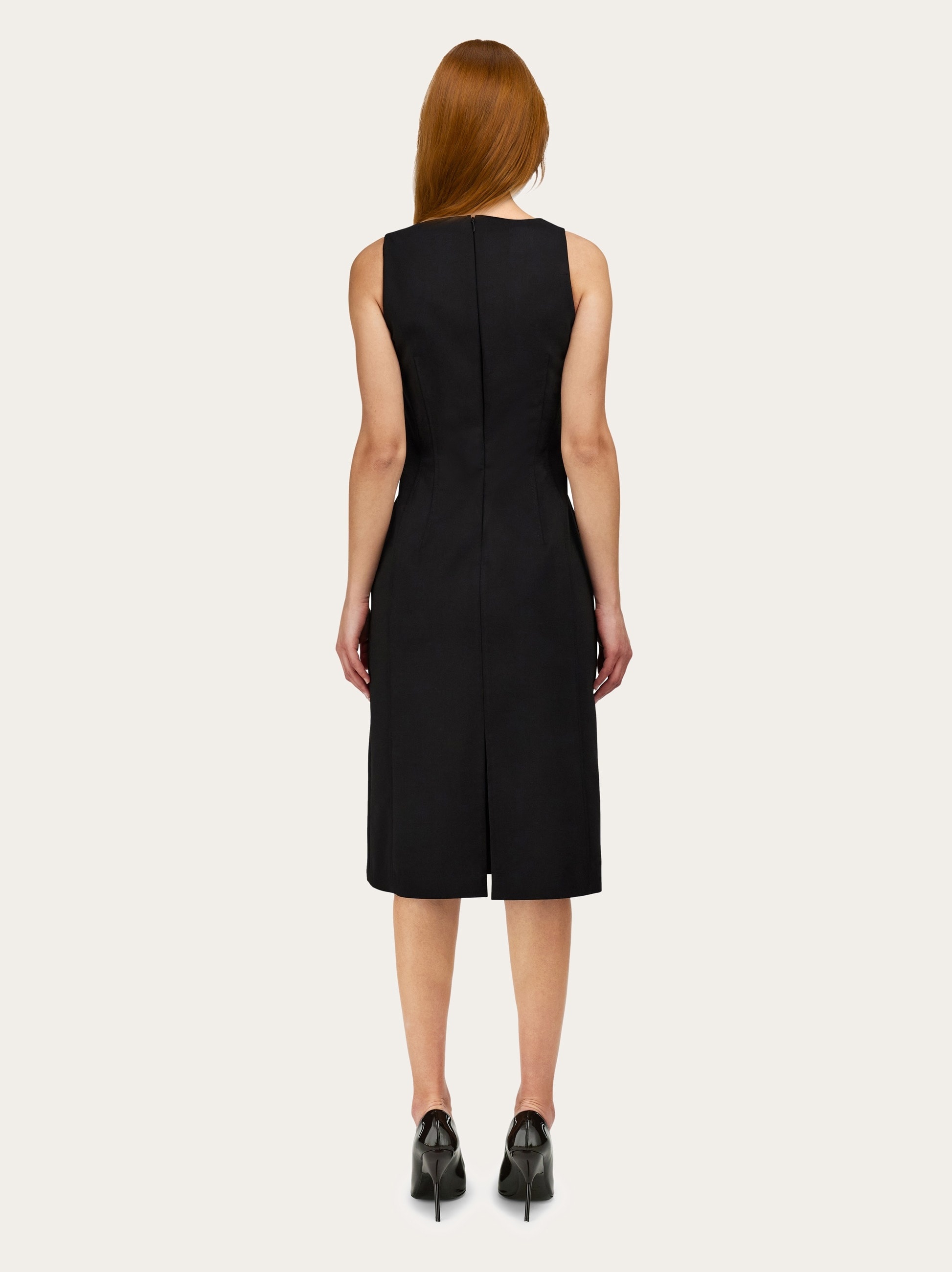 Corseted dress with gathered neckline - 4