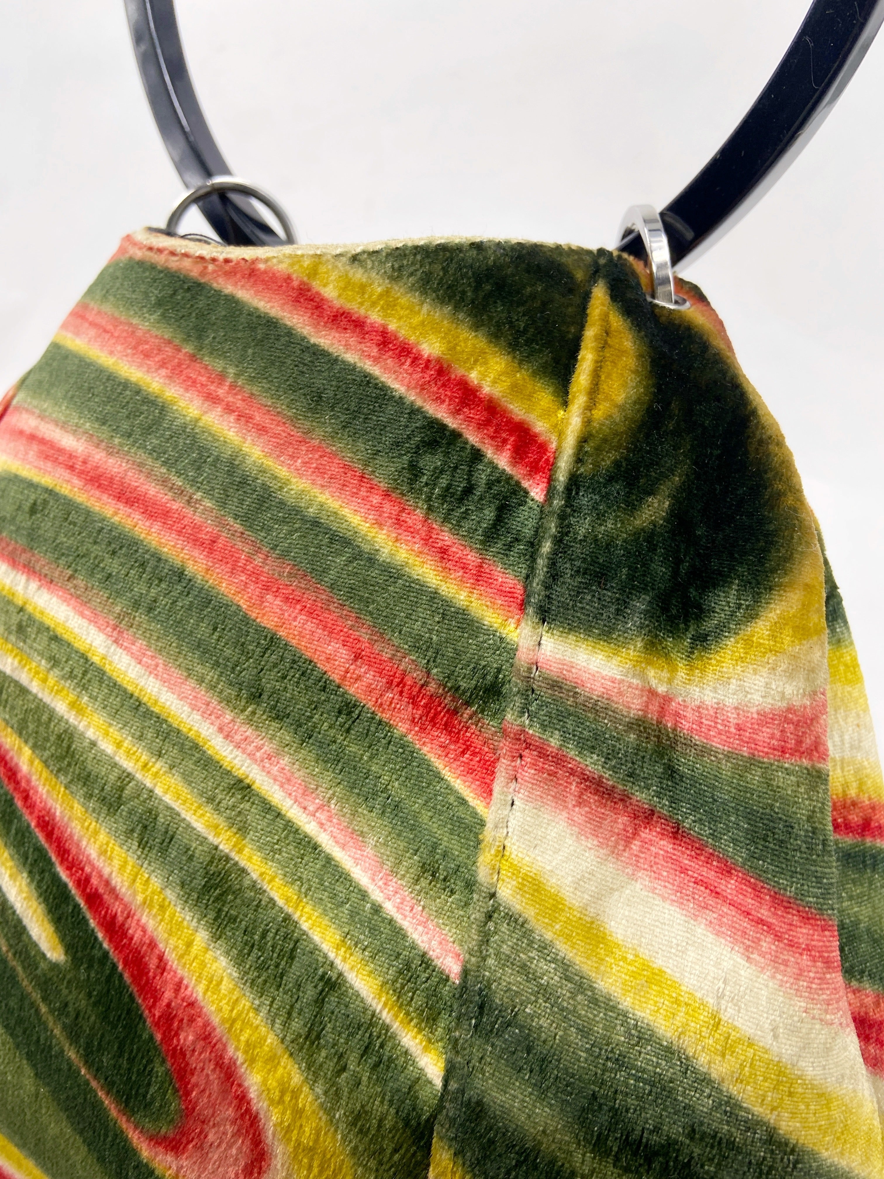 Gucci Fall 1999 Tom Ford Psychedelic Swirl Silk Velvet Ring Bucket Bag - 10