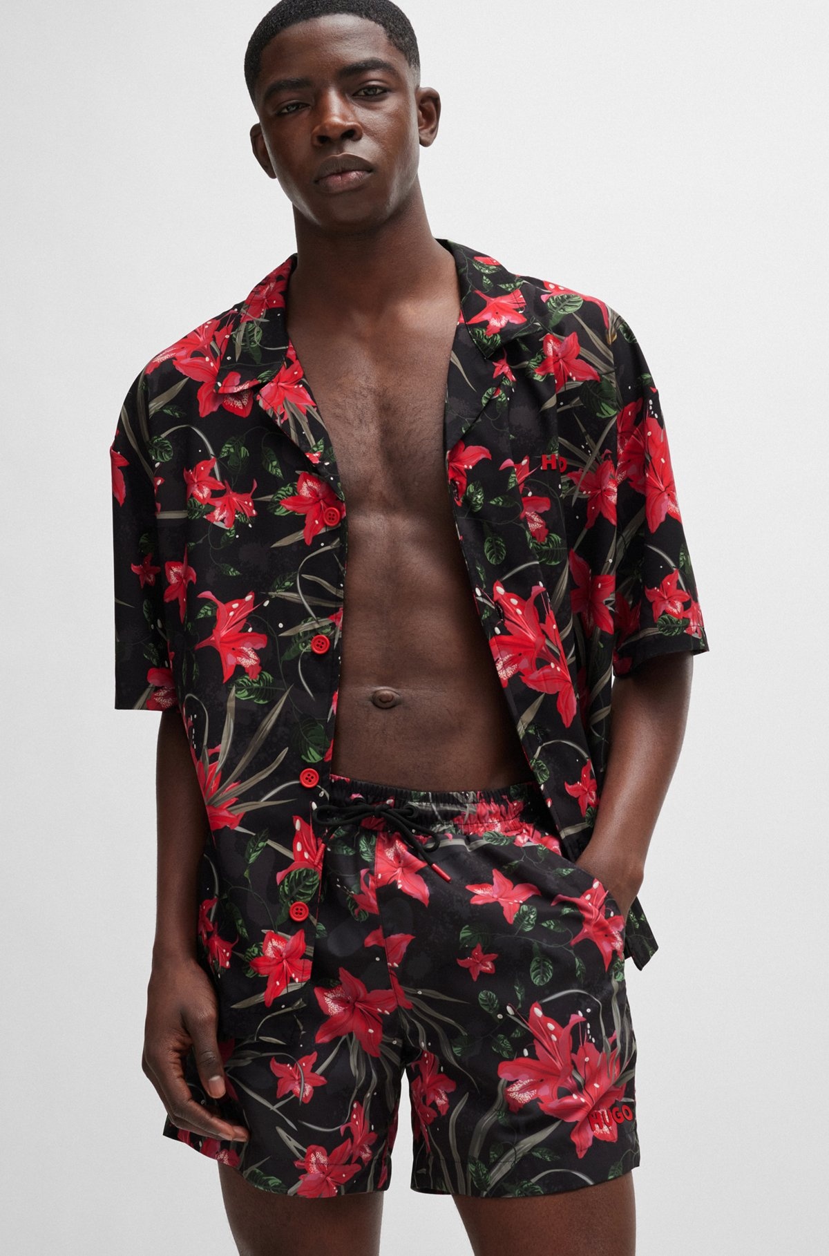 FULLY LINED SWIM SHORTS WITH SEASONAL PRINT - 3