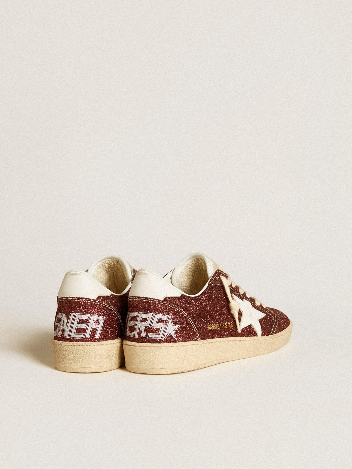 Ball Star in burgundy glitter with white leather star and heel tab - 4