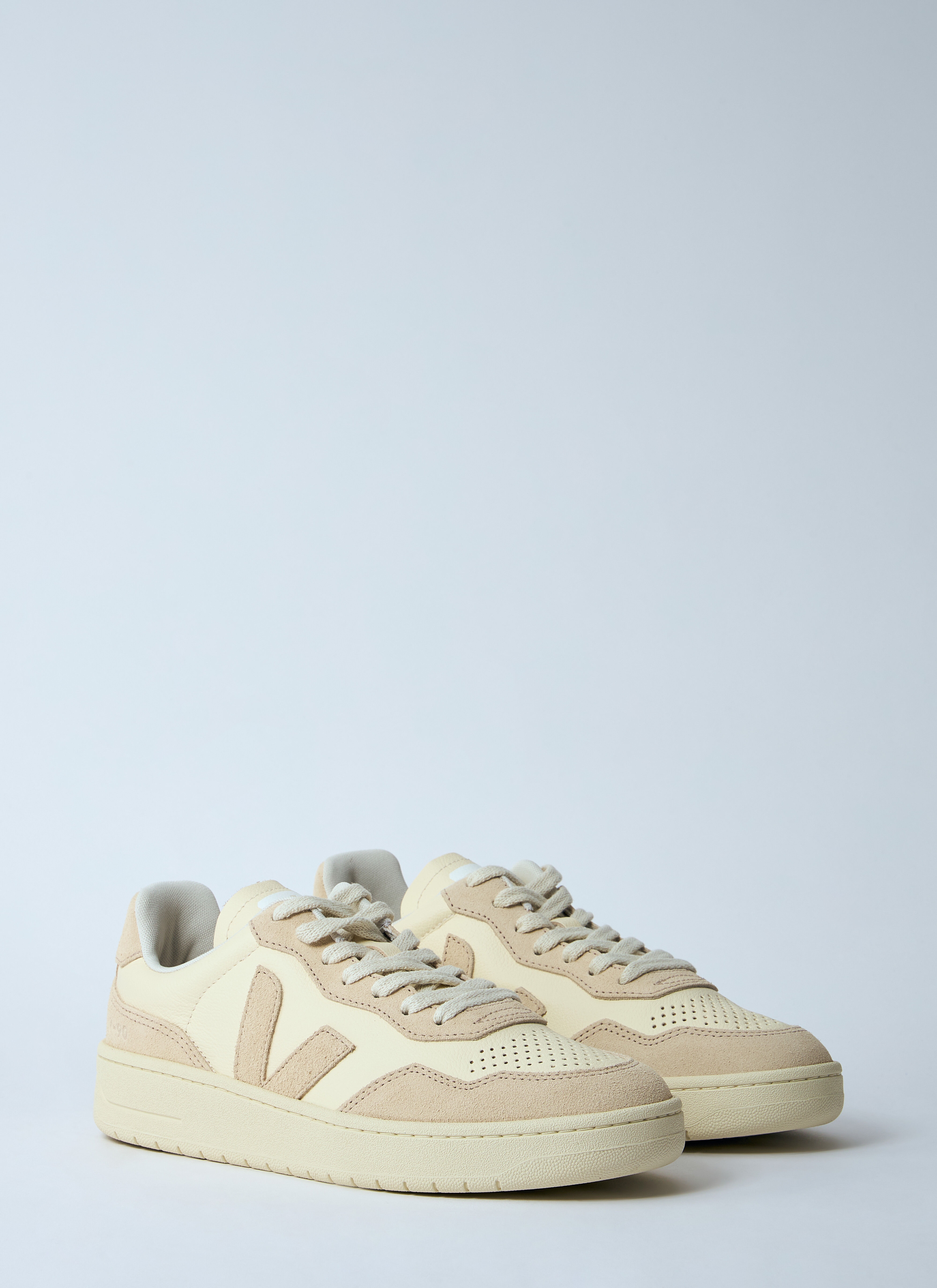 V-90 Sneakers - 2