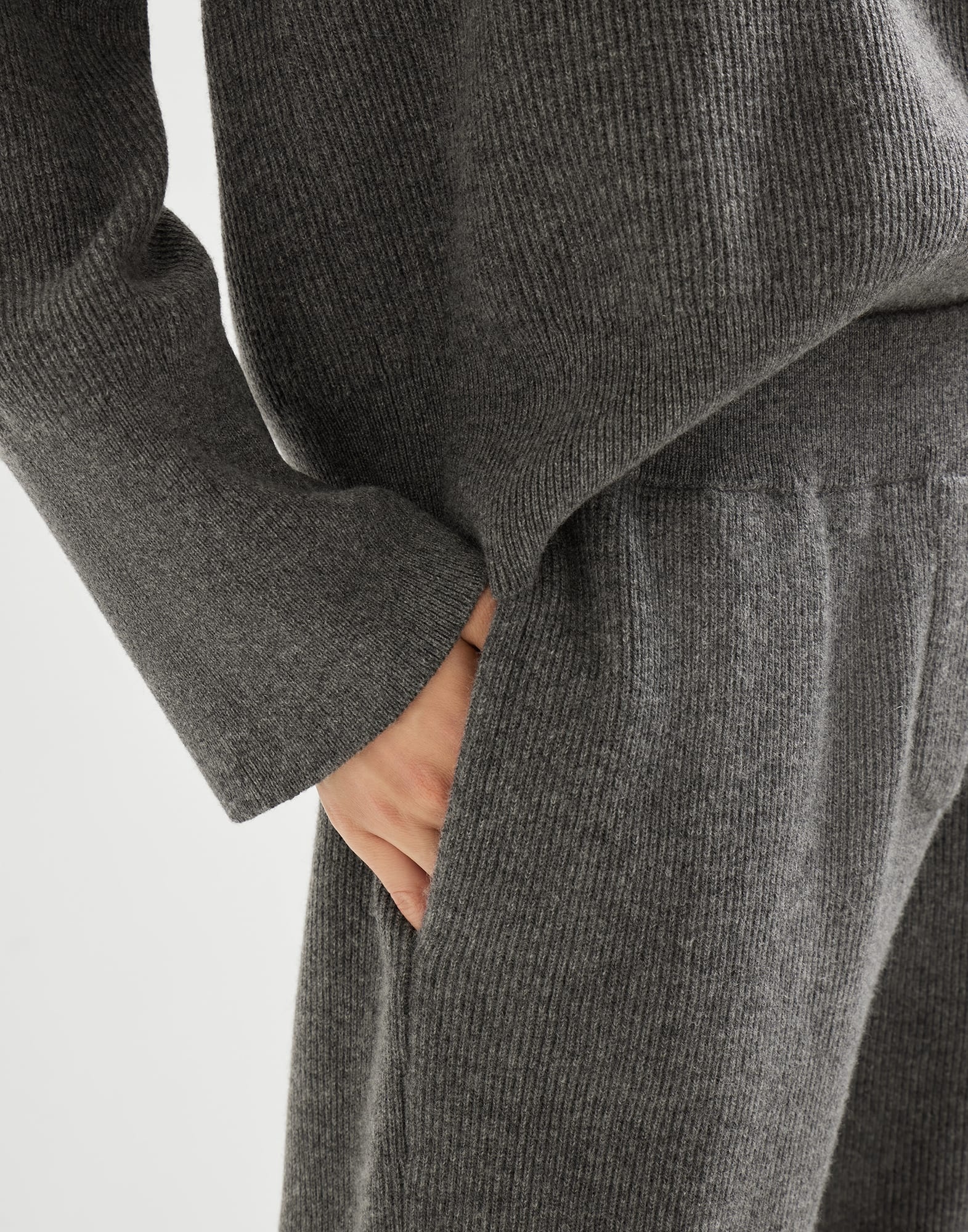 Cashmere English rib knit trousers with monili - 3
