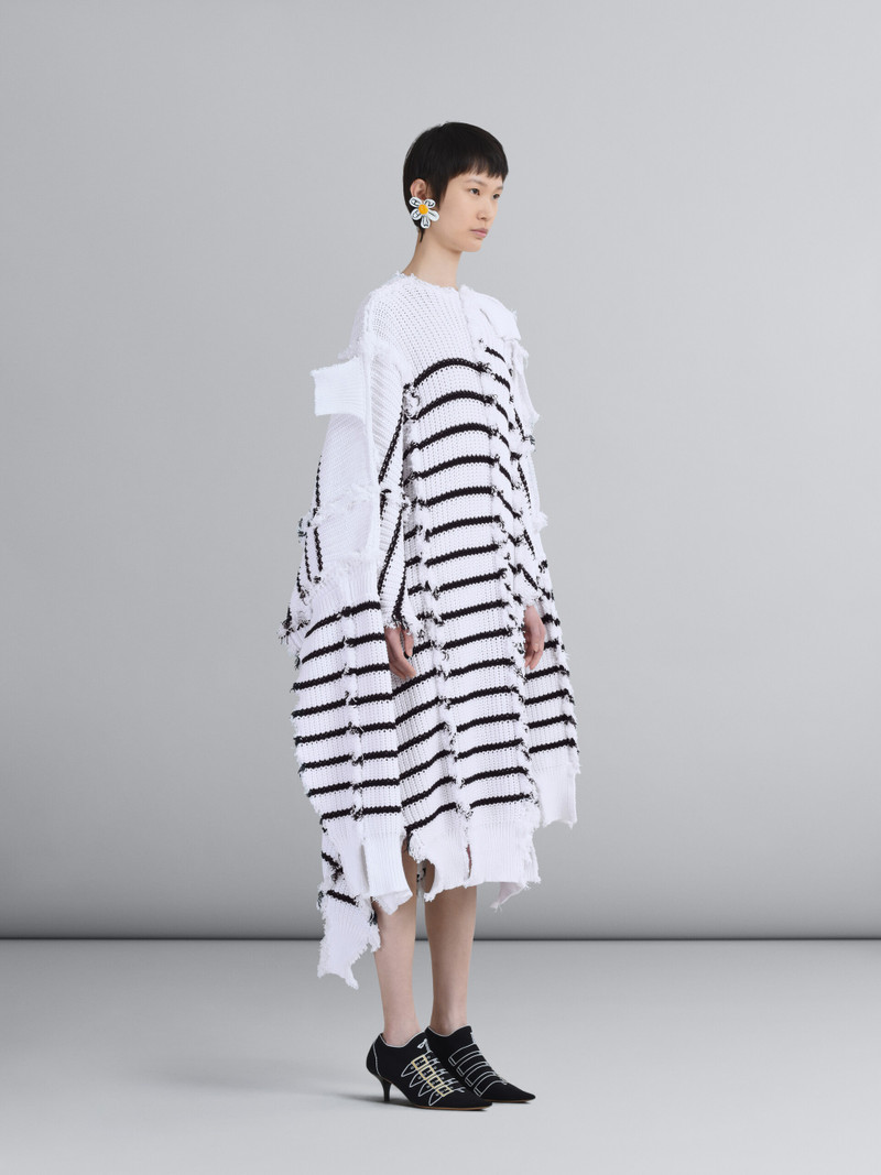 단추 지구 COTTON CAPE 6