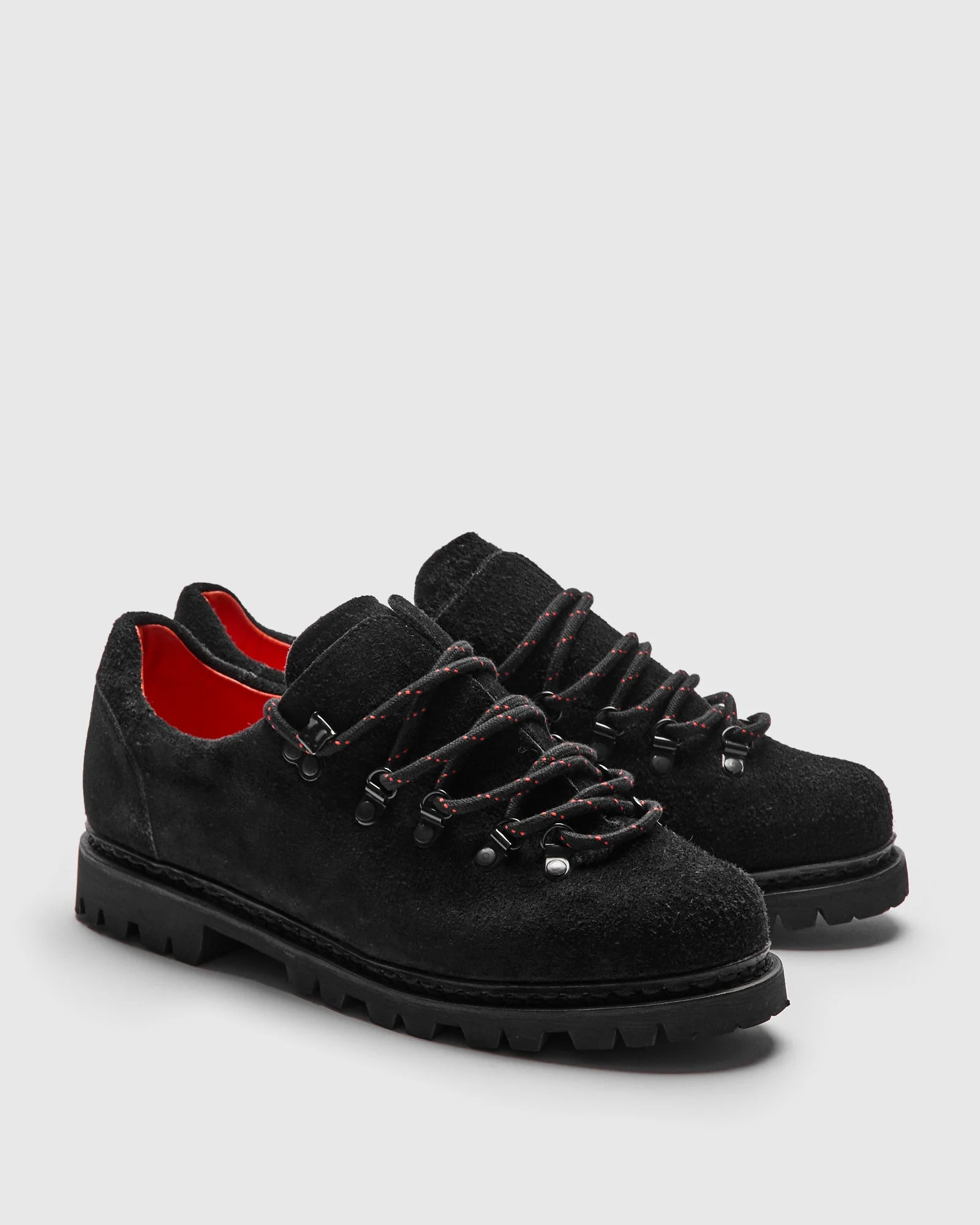 Clusaz Mountain Shoe in Velours Noir - 1