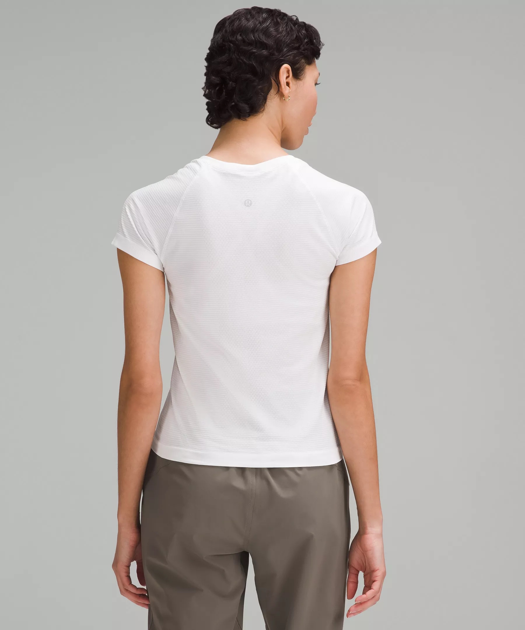 Swiftly Tech Short-Sleeve Shirt 2.0 *Race Length - 6