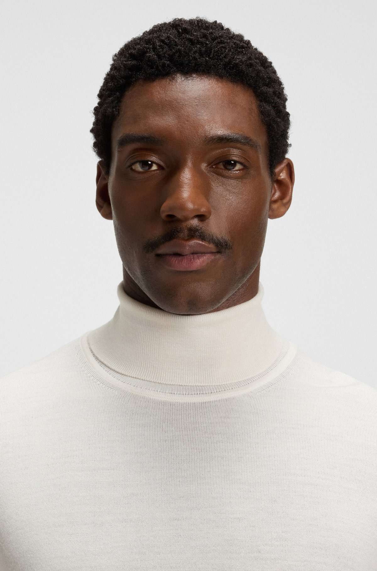 SLIM-FIT ROLL-NECK SWEATER IN MERCERIZED VIRGIN WOOL - 3