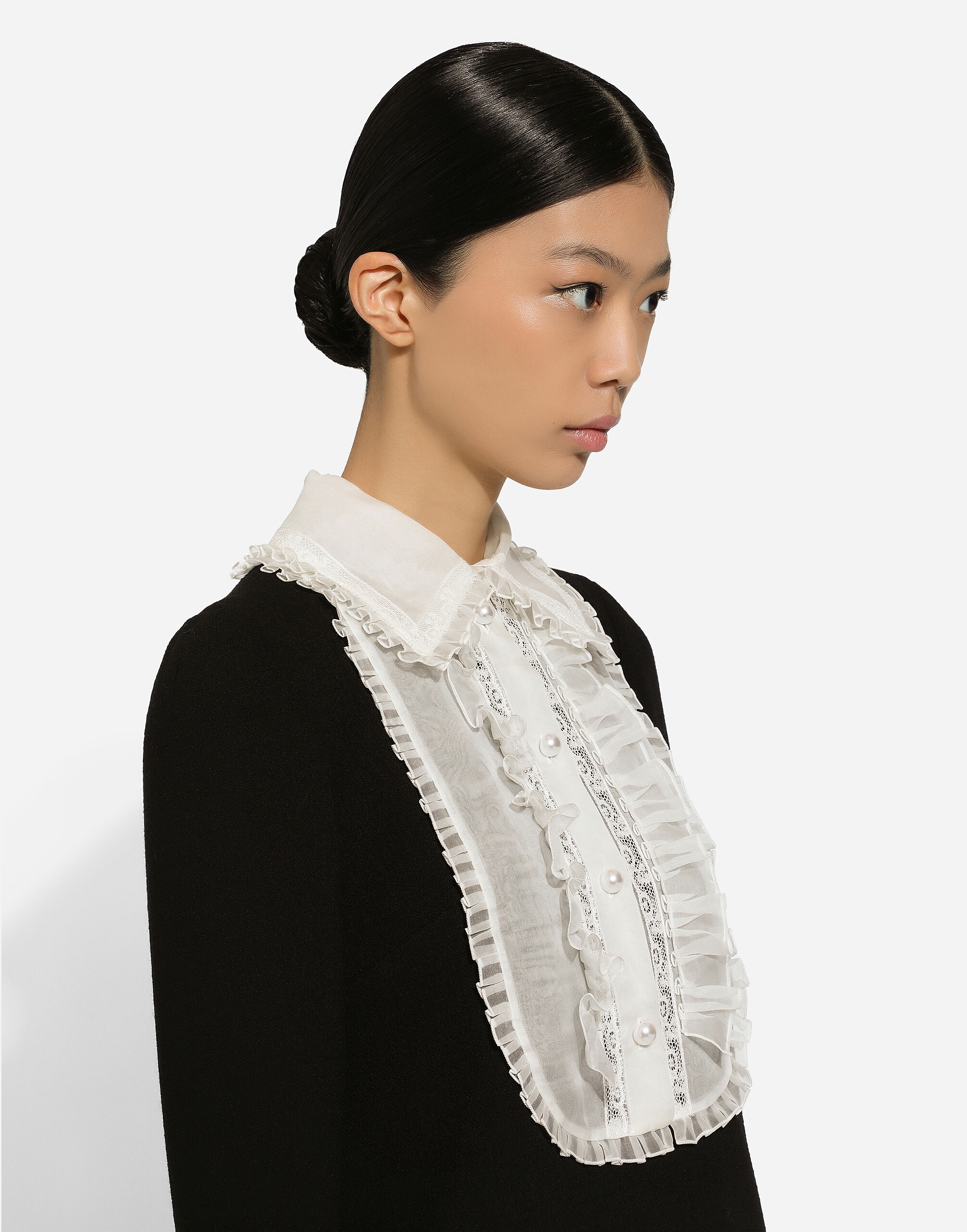 Short wool crepe dress with organza shirt front - 8
