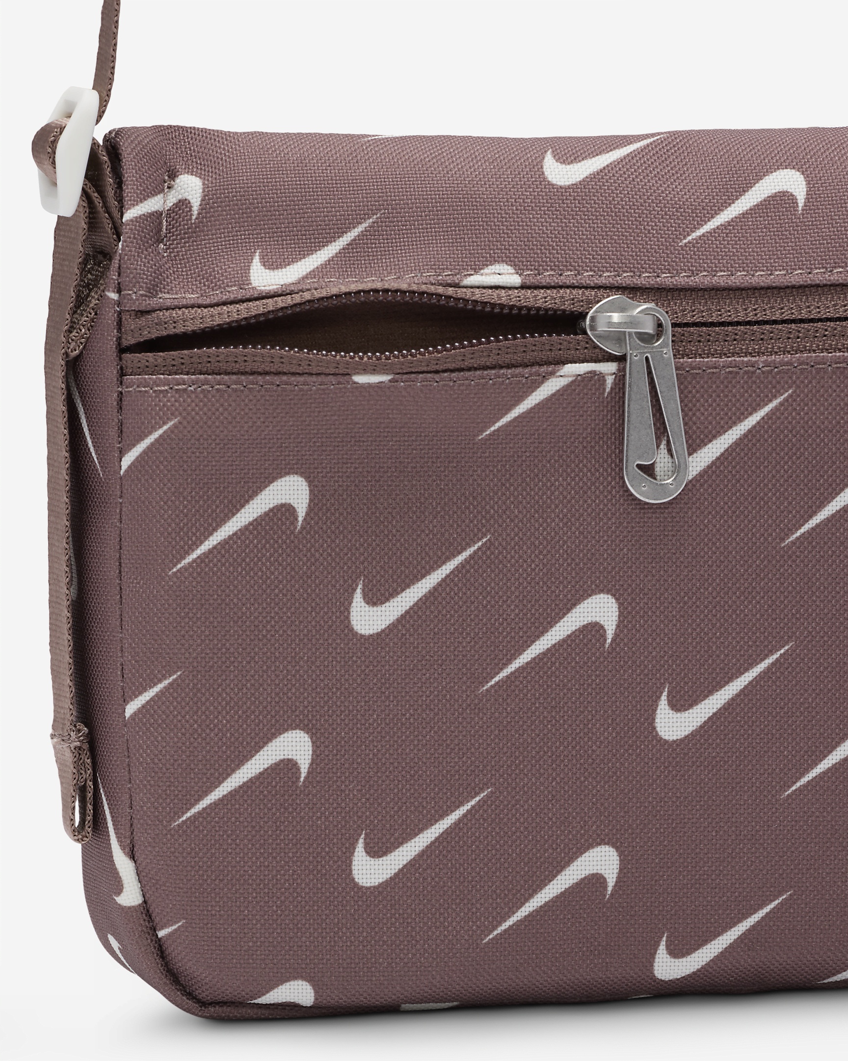 Nike Sportswear Futura 365 Women's Crossbody Bag (3L) - 7