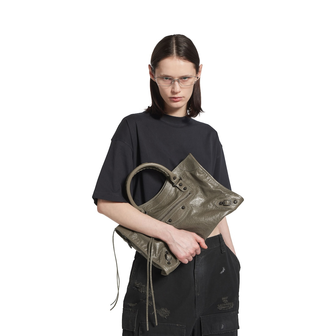 Women's Le City Medium Bag in Army Green - 9