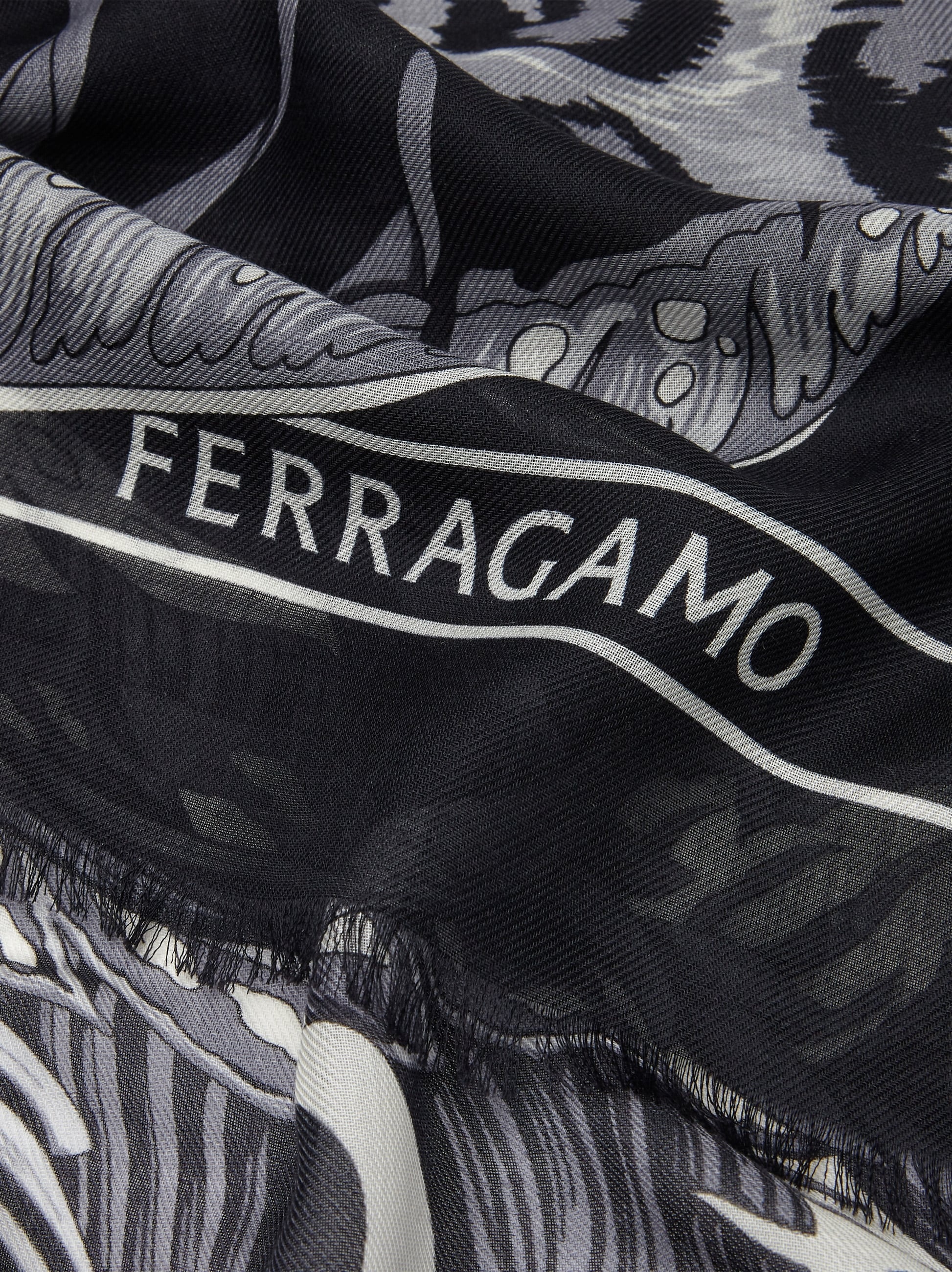 Animalier print cashmere shawl - 2