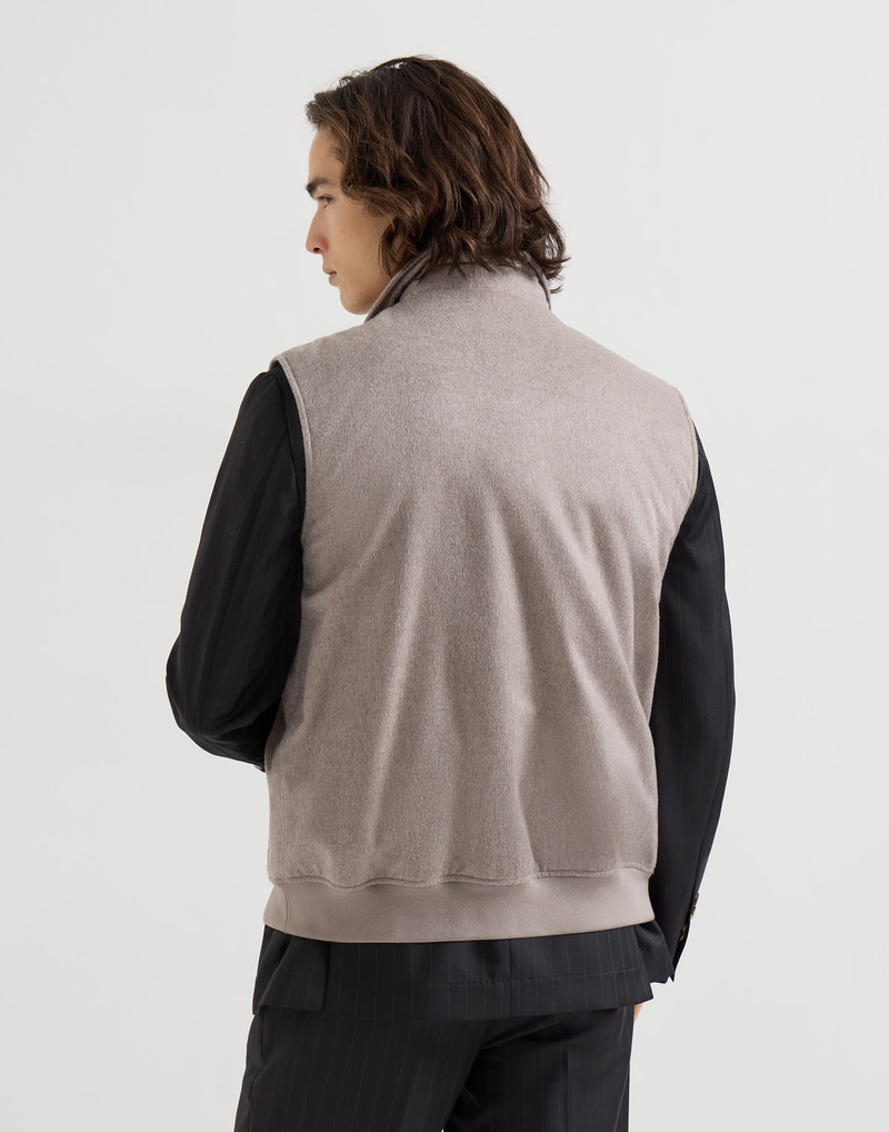 Lightweight cashmere flannel vest with Thermore® padding 3