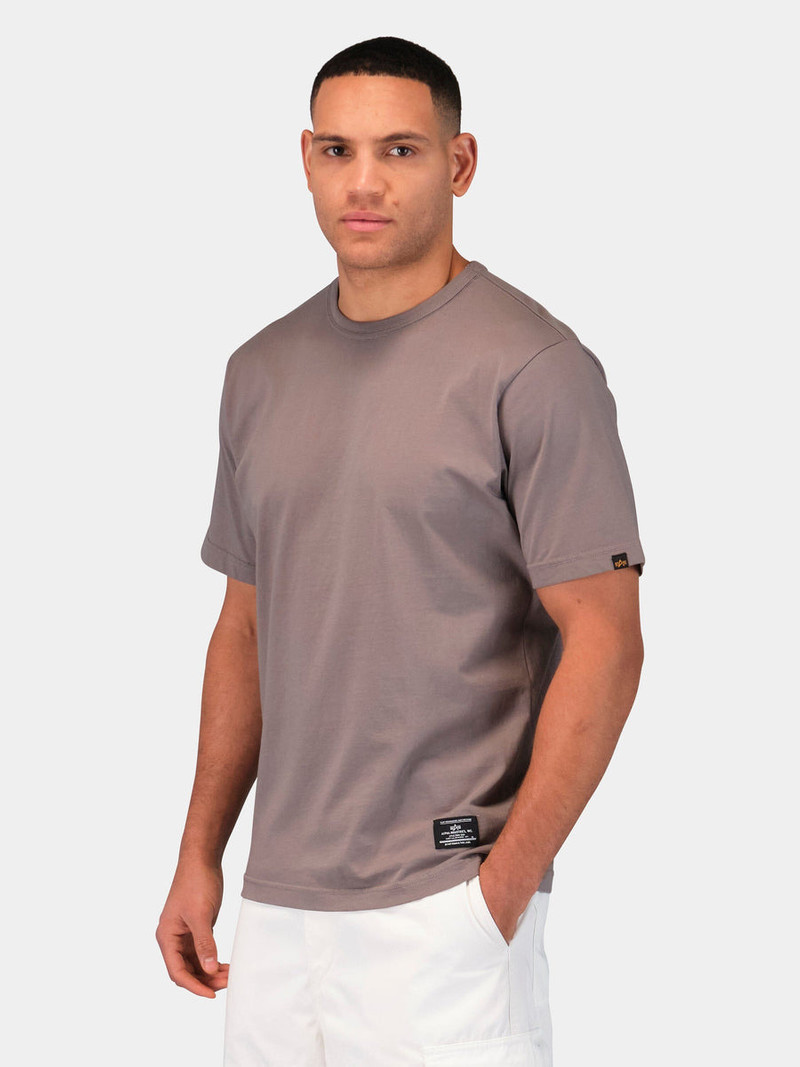 ALPHA INDUSTRIES ESSENTIAL GEN II TEE outlook