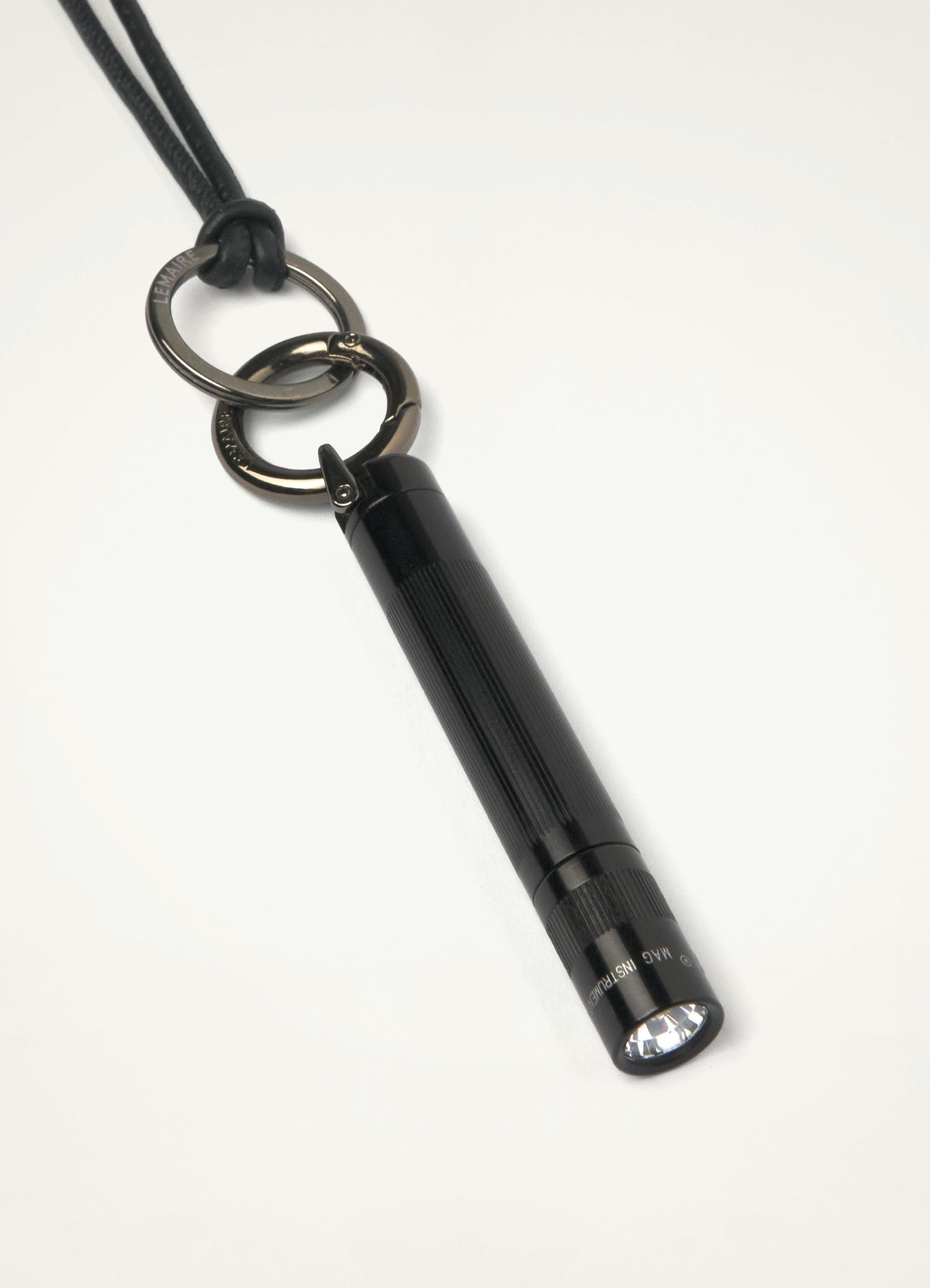 MAGLITE LEATHER NECKLACE
ALUMINIUM MAGLITE - 2