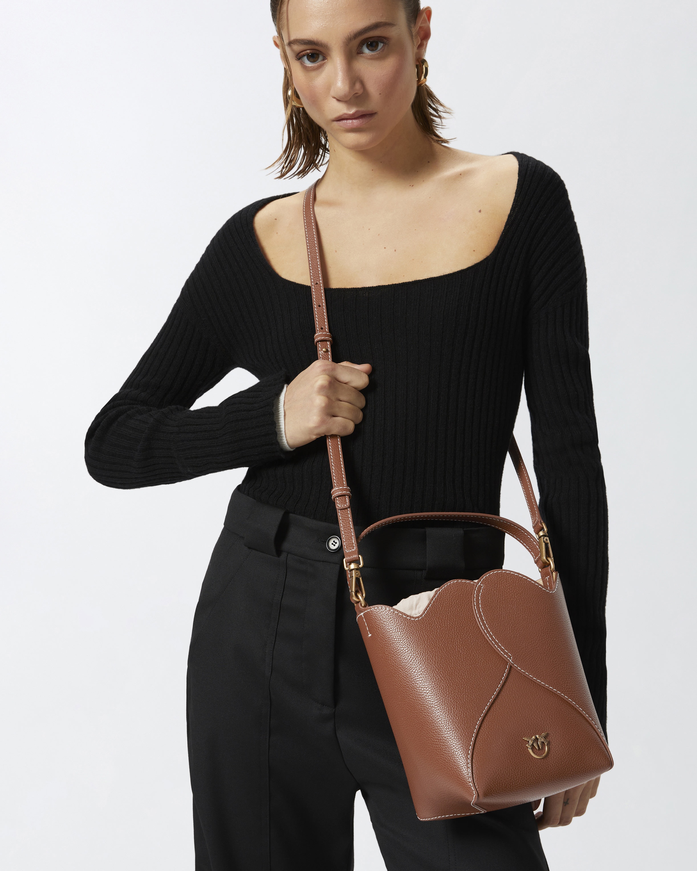 HEART MINI LEATHER BUCKET BAG WITH SHOULDER STRAP - 5