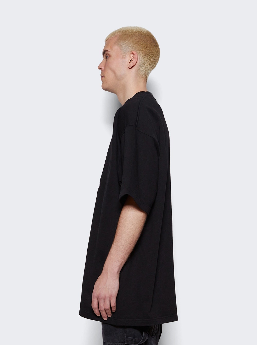 VETEMENTS Java Embroidered T-Shirt Black | thewebster