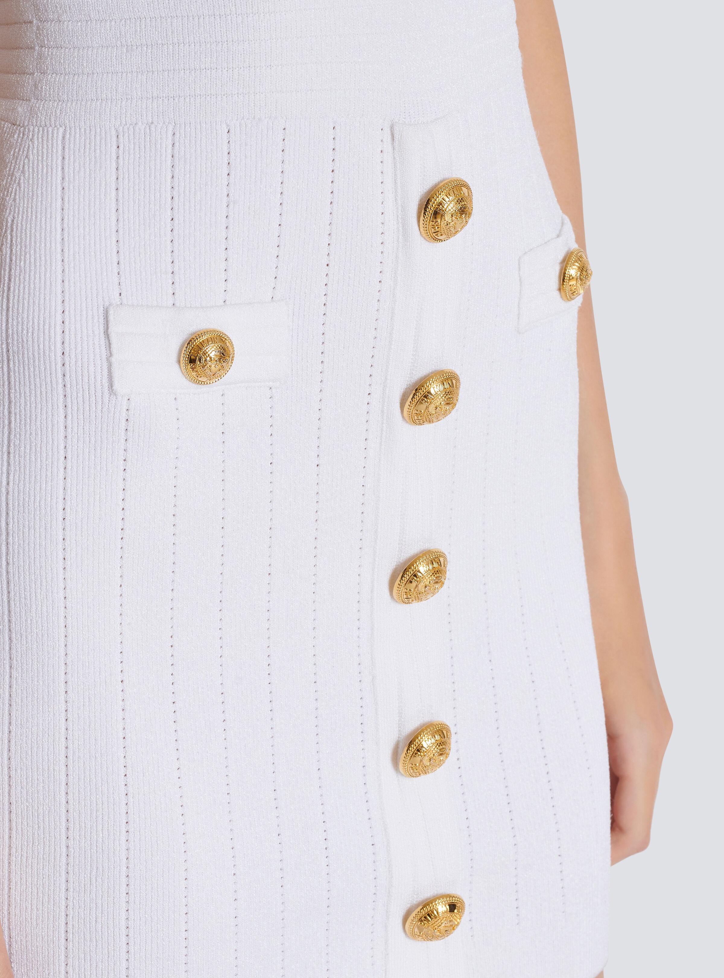 Knitted dress with buttons - 9