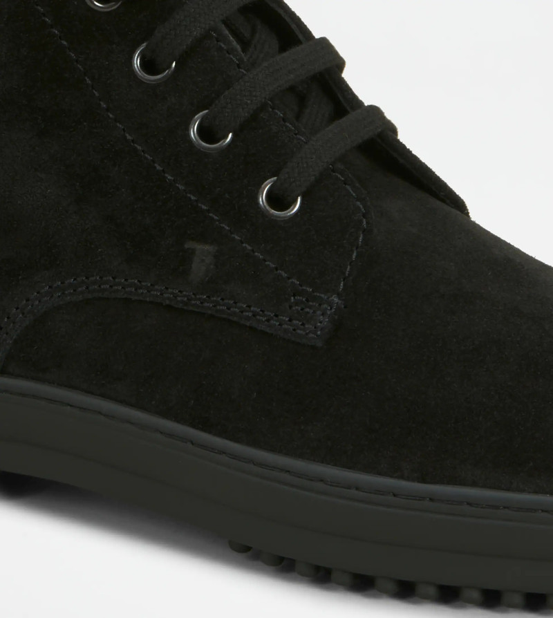 WINTER GOMMINO ANKLE BOOTS IN SUEDE - BLACK 5