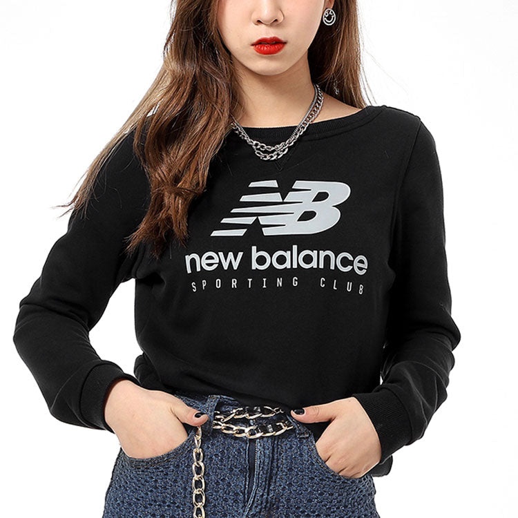(WMNS) New Balance Logo Sweatshirt 'Black White' AWT71616-BK - 3