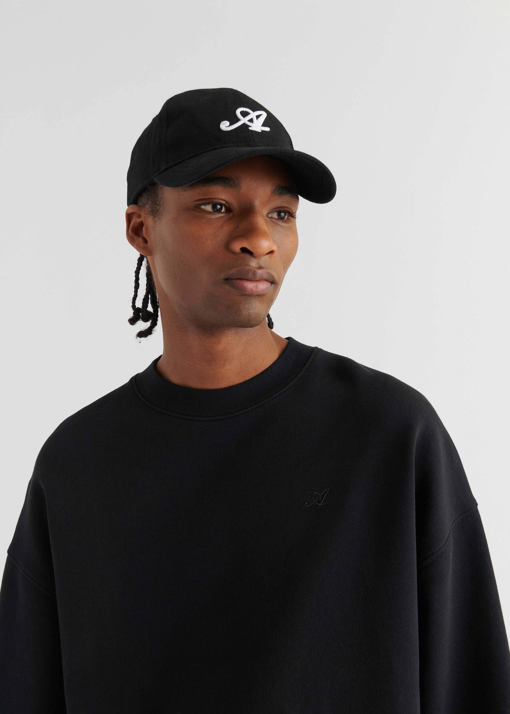 Signature Sweatshirt - 5