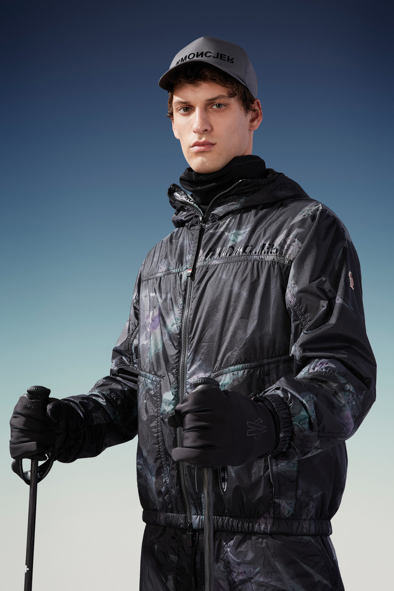 Moncler Nylon Gloves outlook