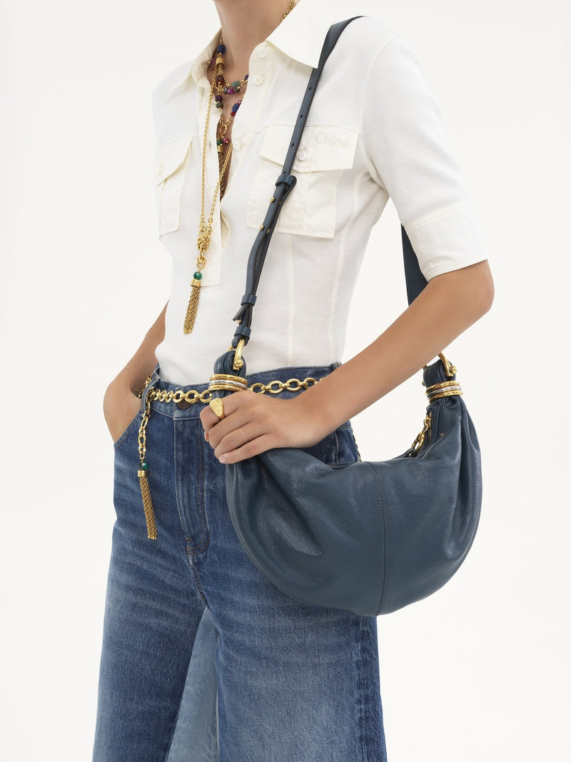 Chloé SMALL BRACELET HOBO BAG IN GRAINED LEATHER outlook
