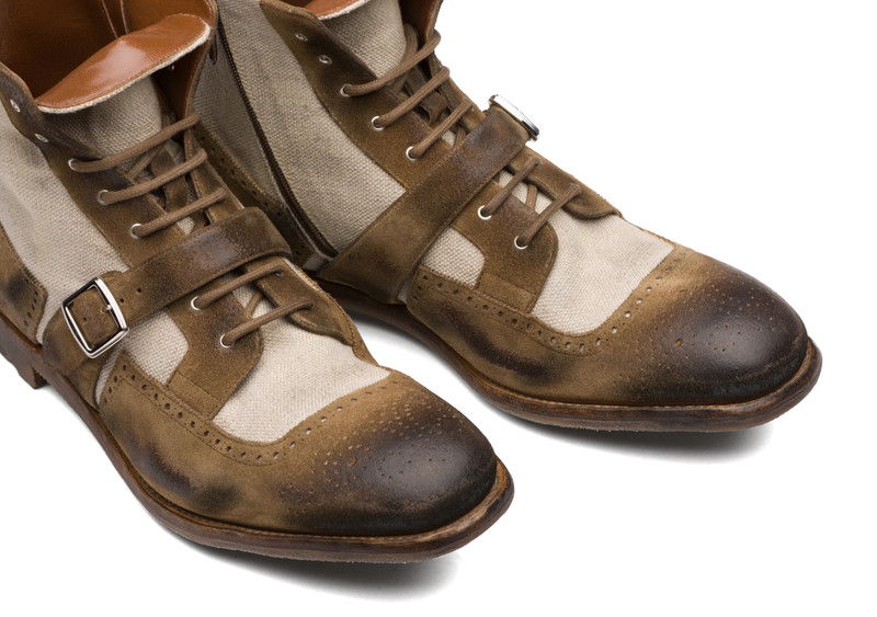 Shanghai 12
Suede and Linen Lace-Up Boot Sigar & ecru 4