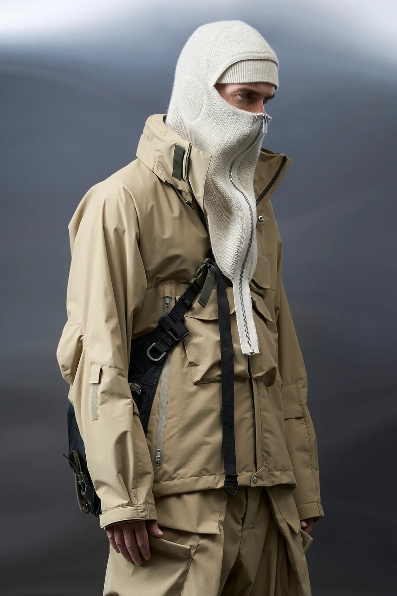 BK2-AK Zippered Baby Llama Balaclava White 4