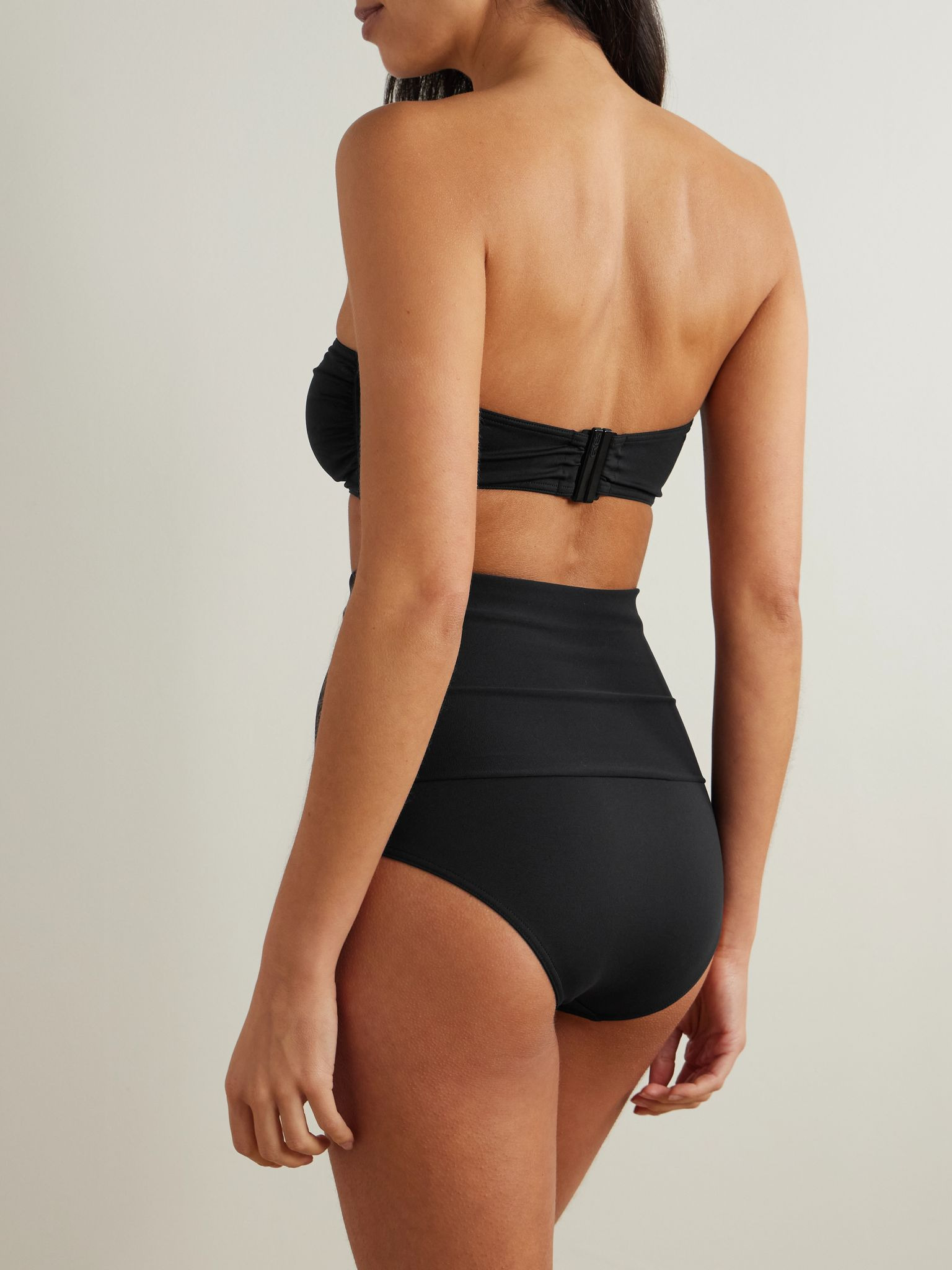 Les Essentiels Show bandeau bikini top Black - 3