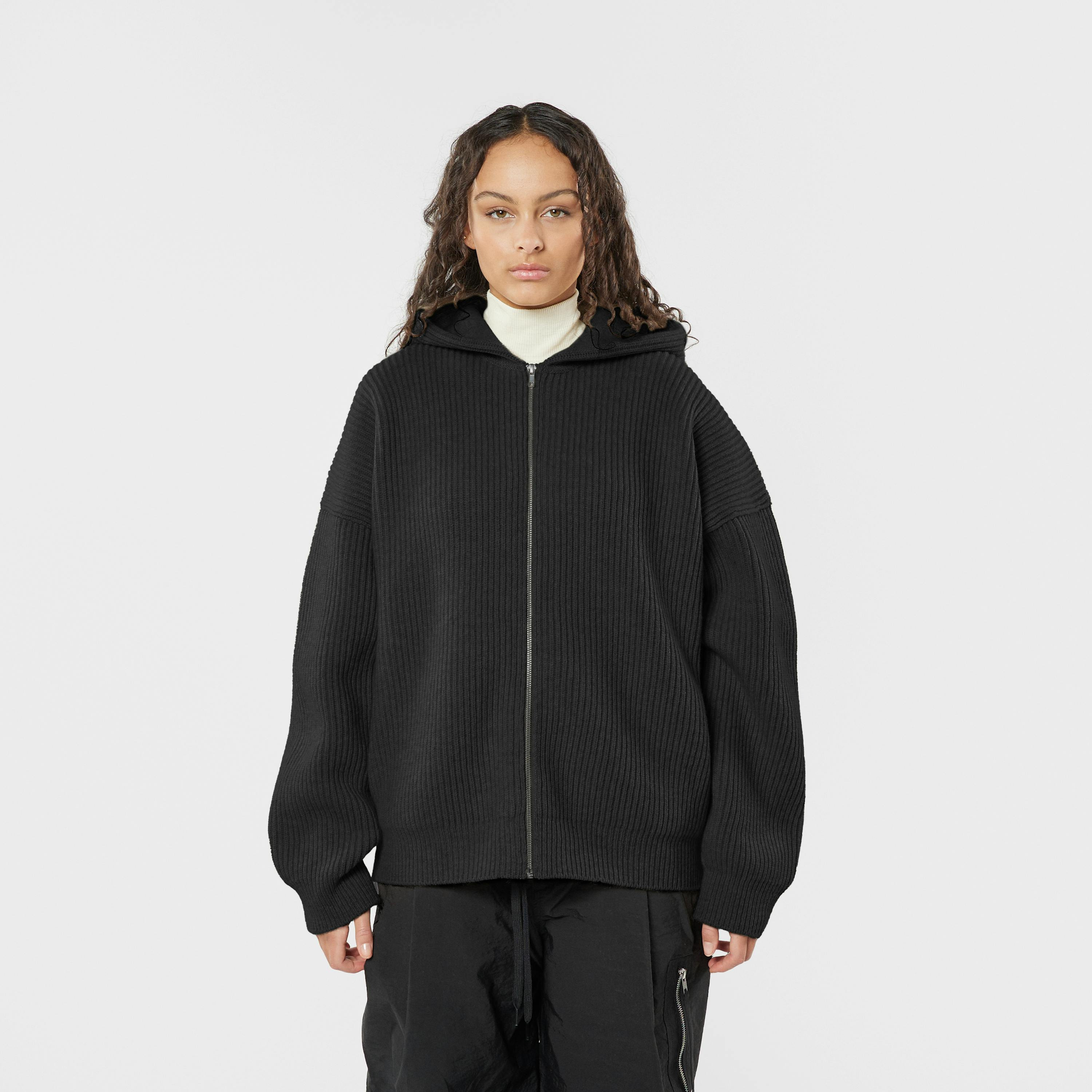 Vonarstraeti Zipped Hoodie (Unisex) - 2