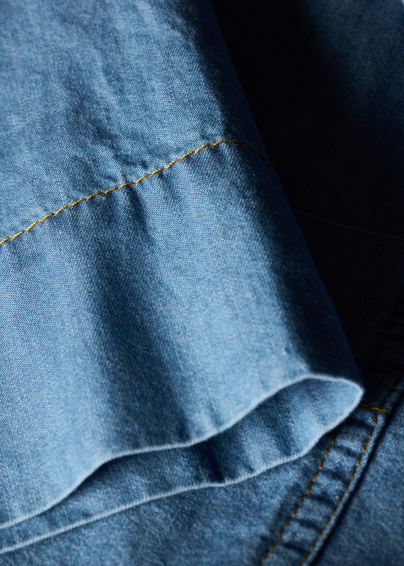 Women's Chambray Patch-Pocket Short Sleeve Shirt 4